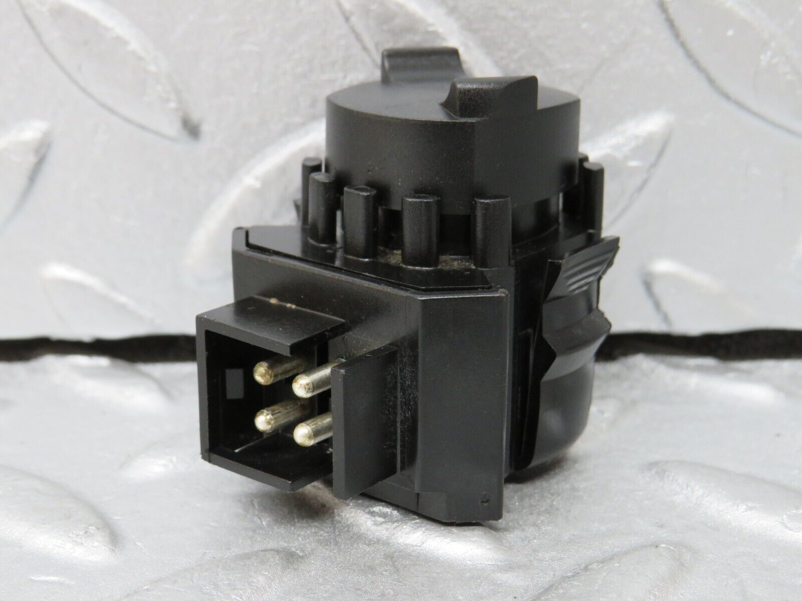 37007 Mercedes-Benz C126 420SEC Coupe Kick Down Switch 0025452214