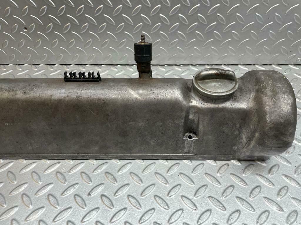 0007 Mercedes-Benz W116 350 SE Cylinder Head Valve Cover Right 1160161905