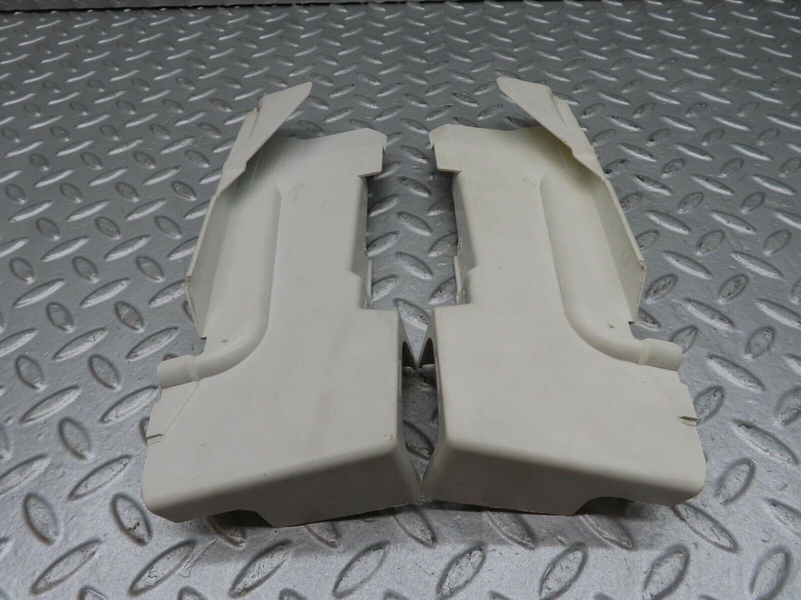 16220 Mercedes-Benz W124 260E Front Door Lock Cover Pair 1247231808 1247231708