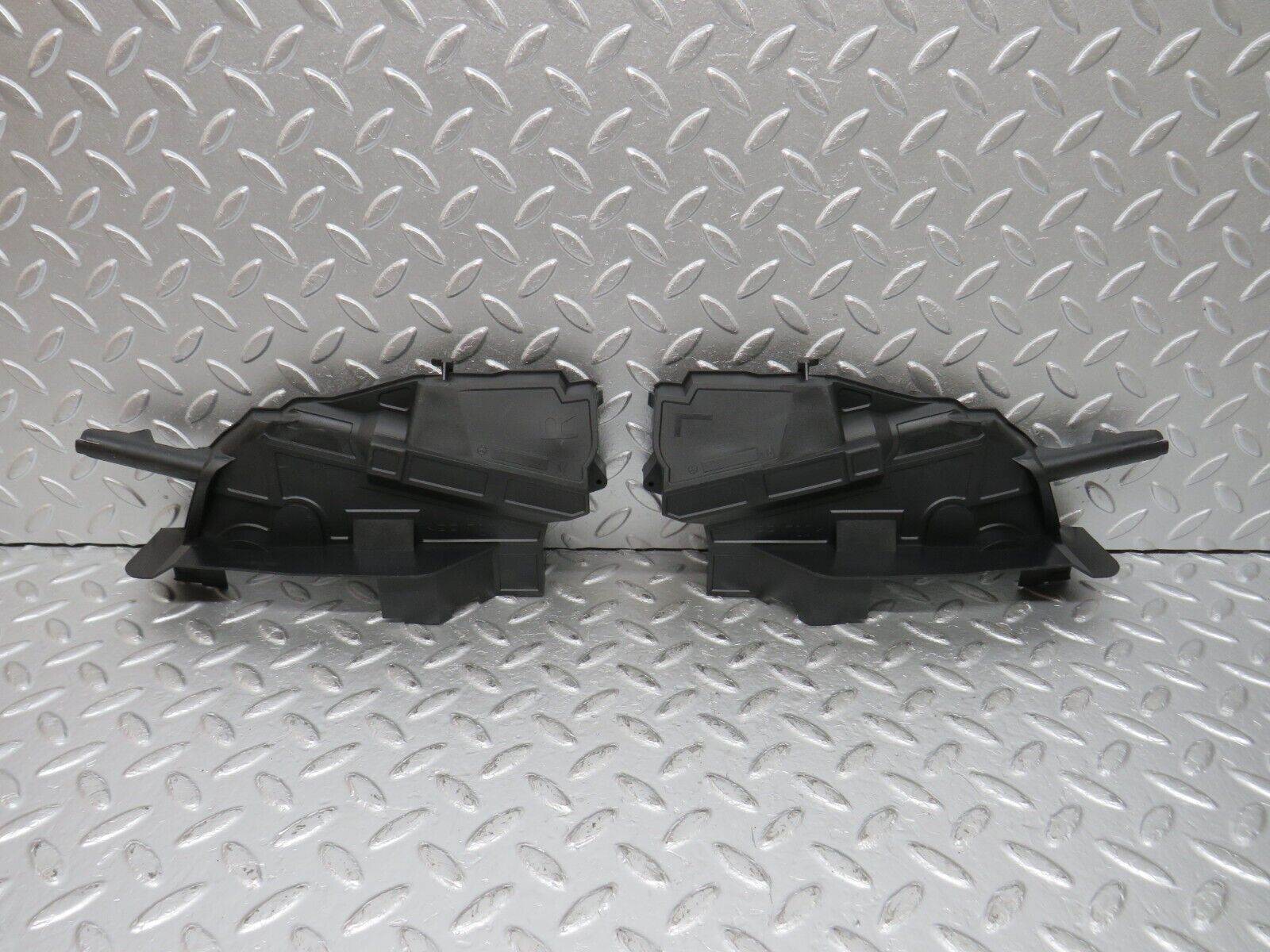 33409 Mercedes-Benz W202 C180 Front Door Lock Cover Pair