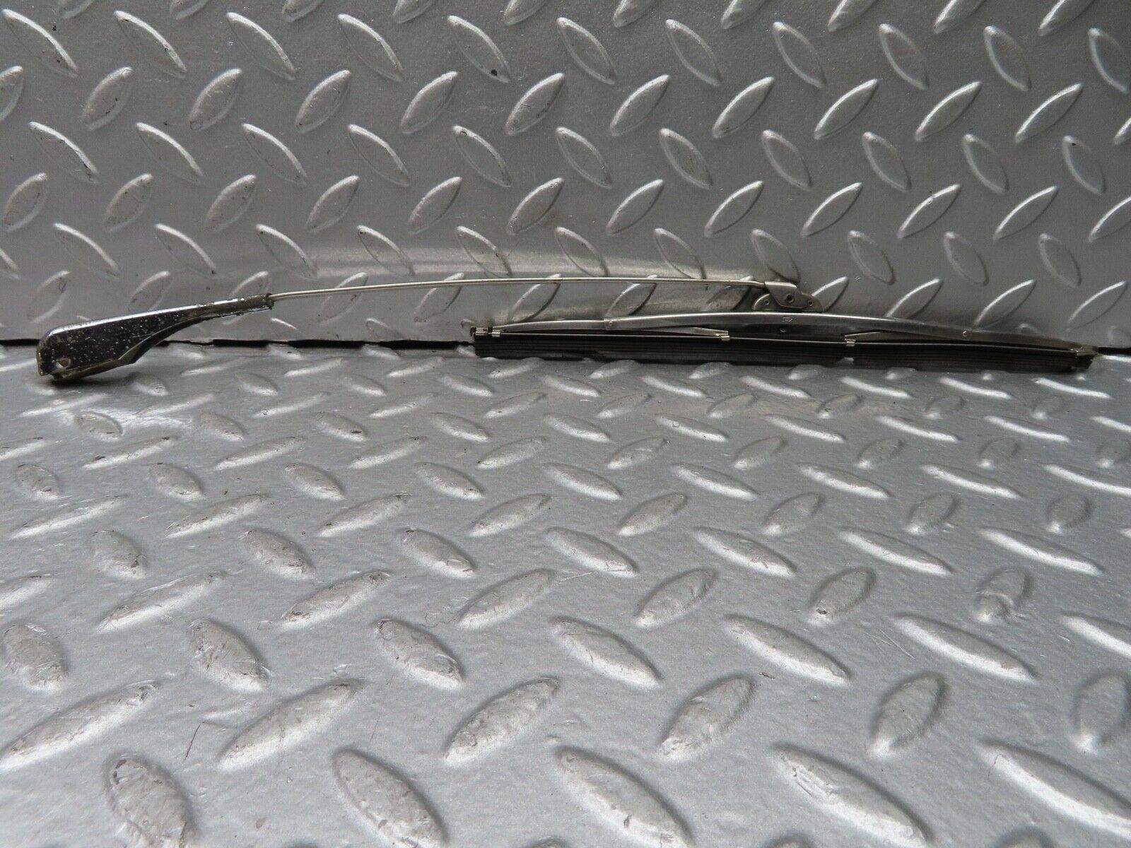 18683 Mercedes-Benz W120 W121 Ponton Wiper Arm