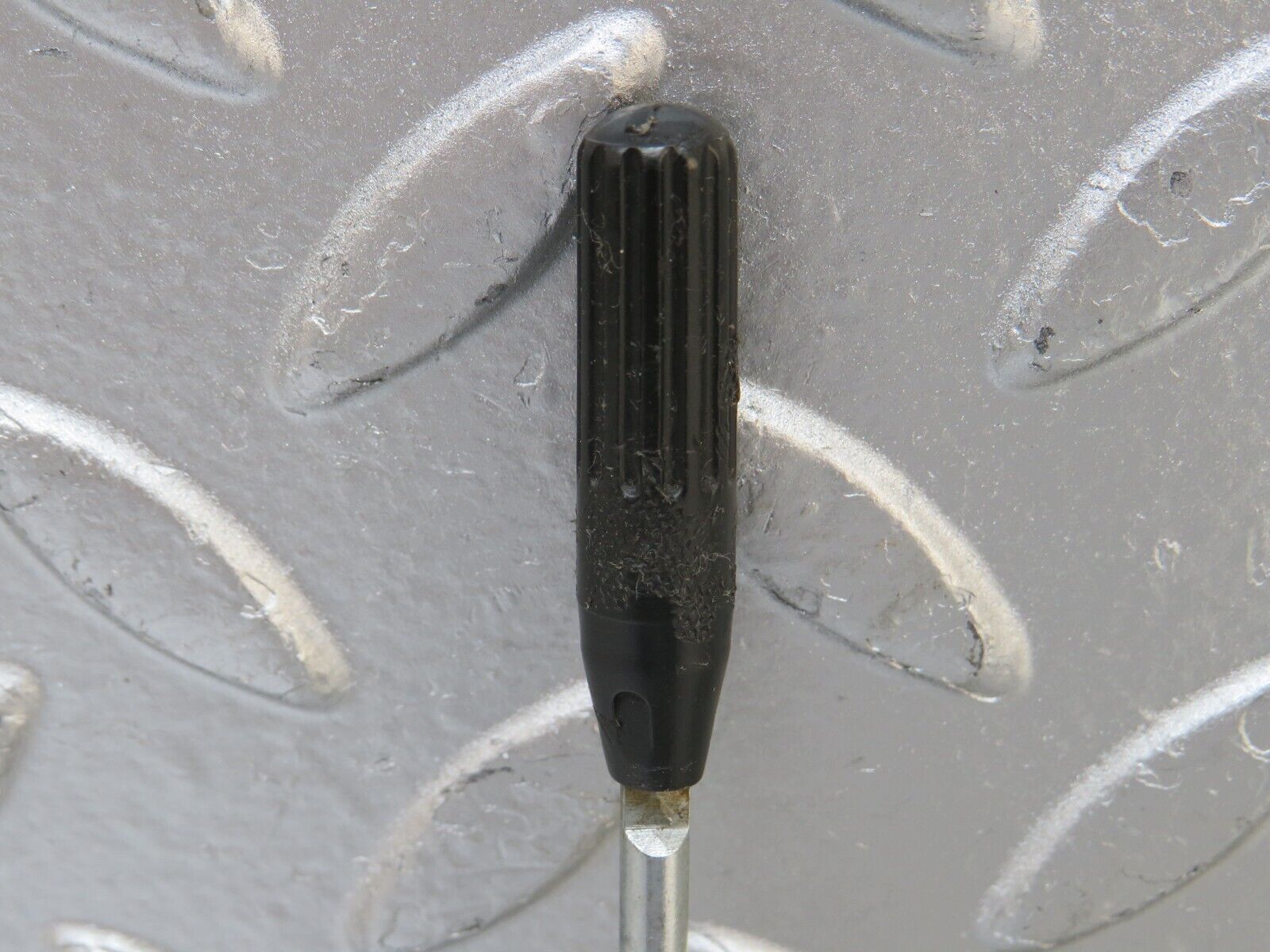 32489 Mercedes-Benz S124 300TE Wagon Rear Door Lock Knob Pair