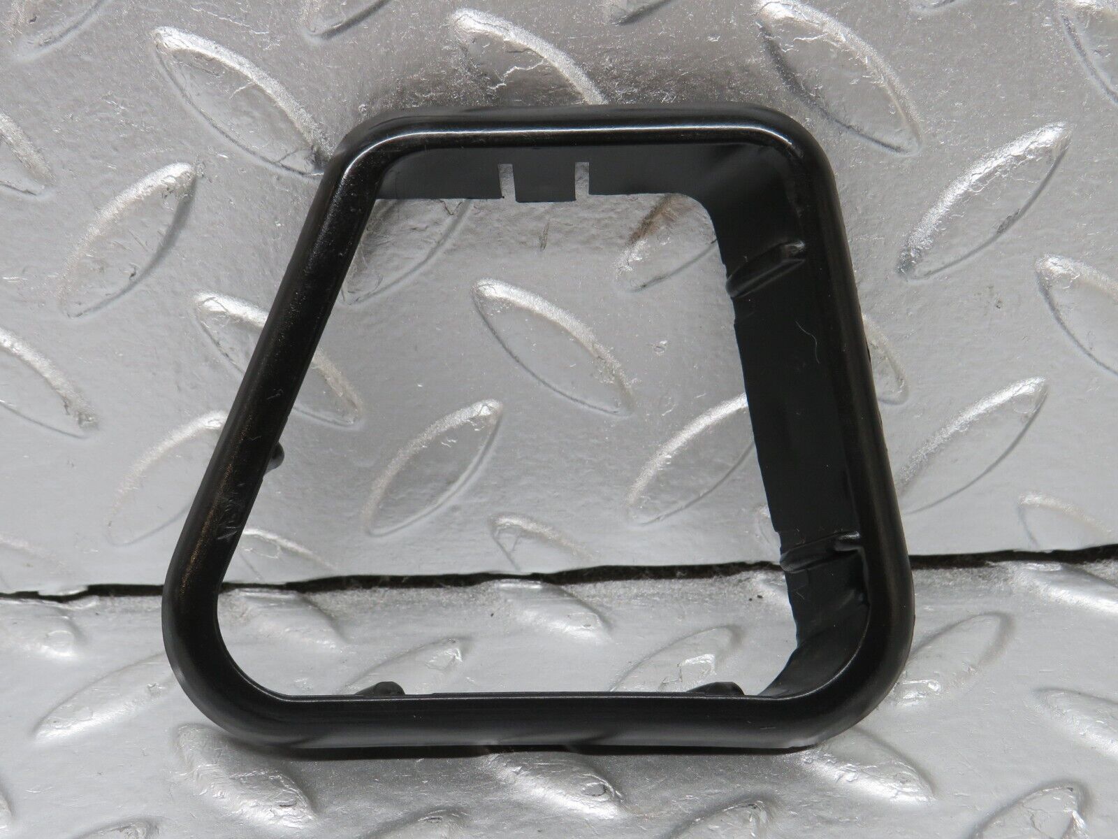 34319 Mercedes-Benz C126 380SEC Seat Belt Presenter Cover Trim 1266920259