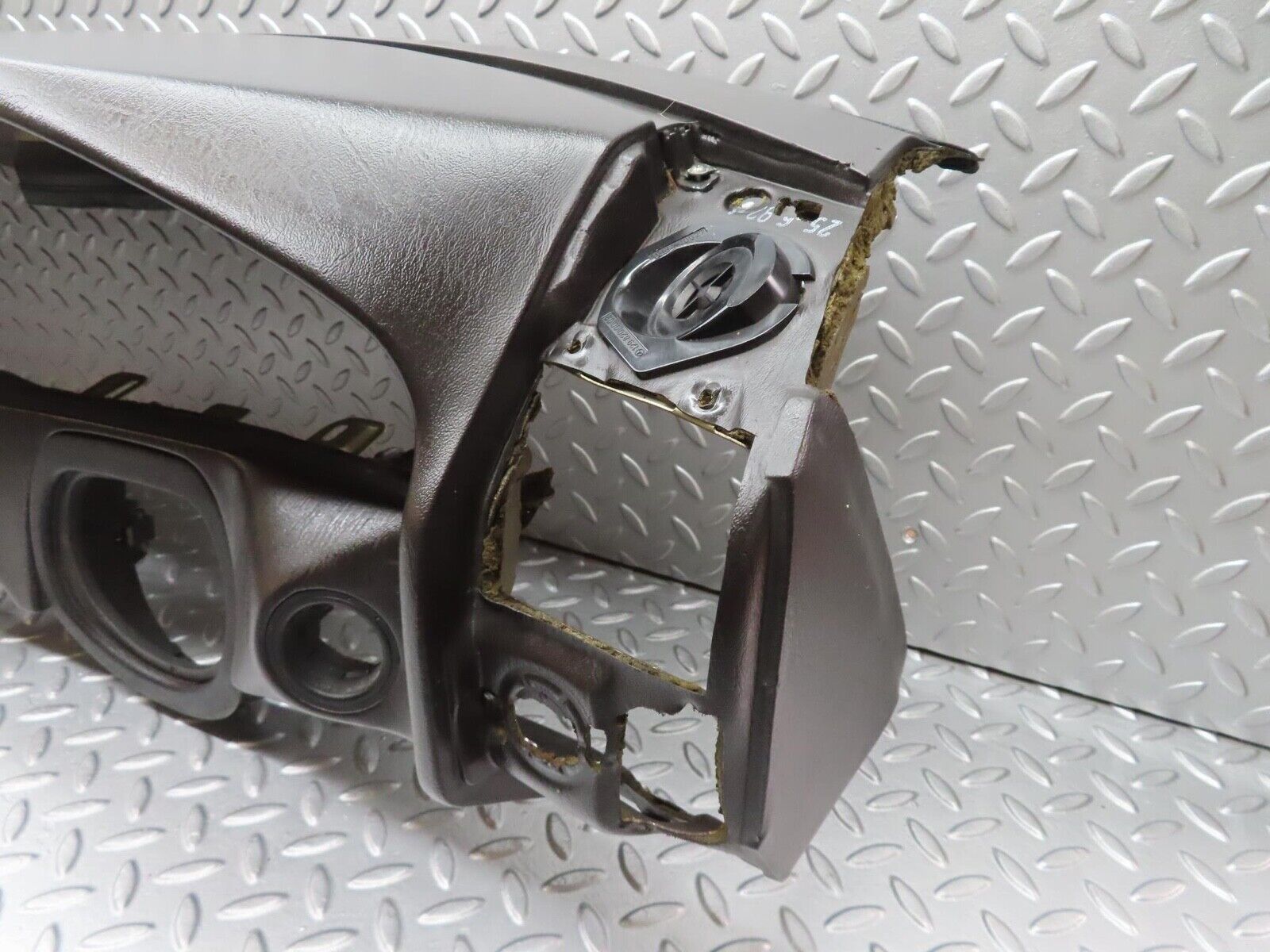 12041 Mercedes-Benz R129 300SL Coupe Dashboard Black