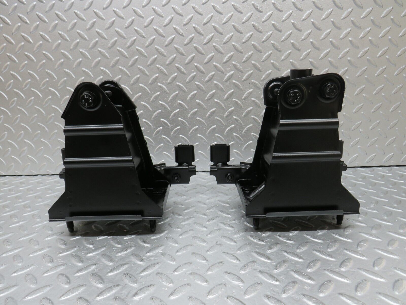 35255 Mercedes-Benz W221 Rear Bumper Reinforcement Crash Bar Bracket