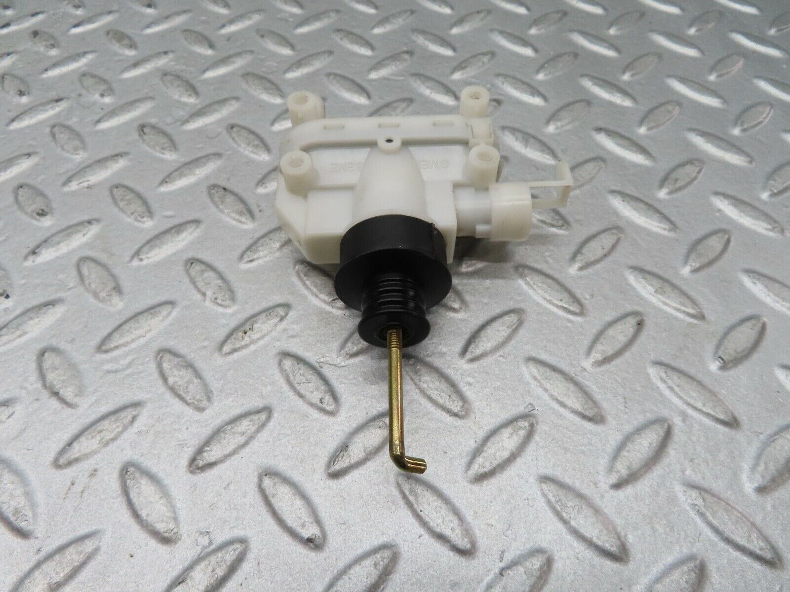 17134 Mercedes-Benz R129 300SL Coupe Left Door Lock Vacuum Actuator