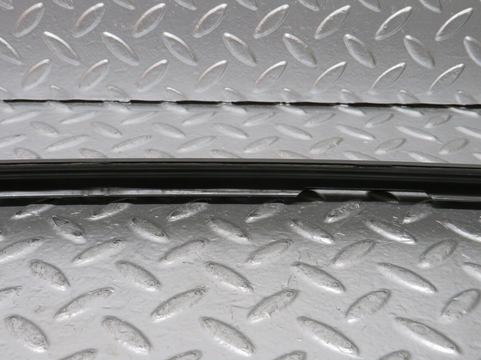 25164 Mercedes-Benz W201 190D Windscreen Lower Moulding Trim Left
