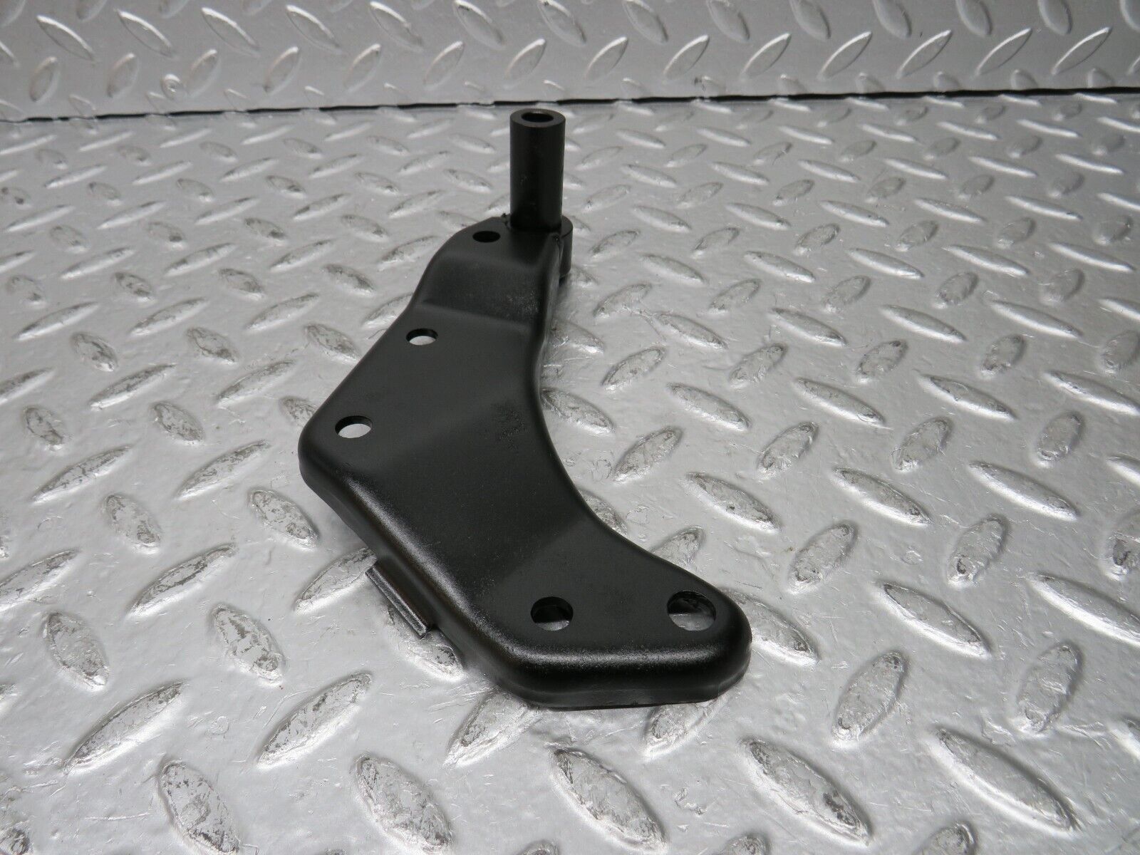 29909 Mercedes-Benz W123 230E Alternator Generator Bracket