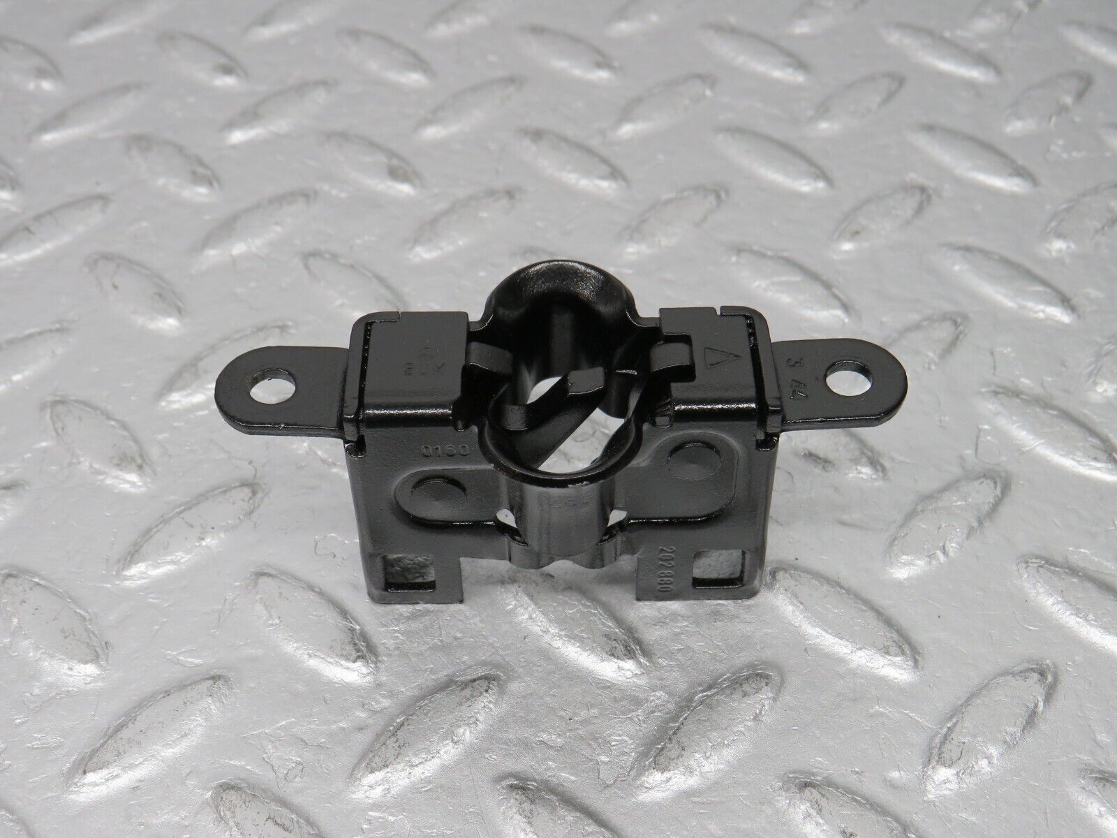 38533 Mercedes-Benz R129 280SL Coupe Bonnet Lock Latch