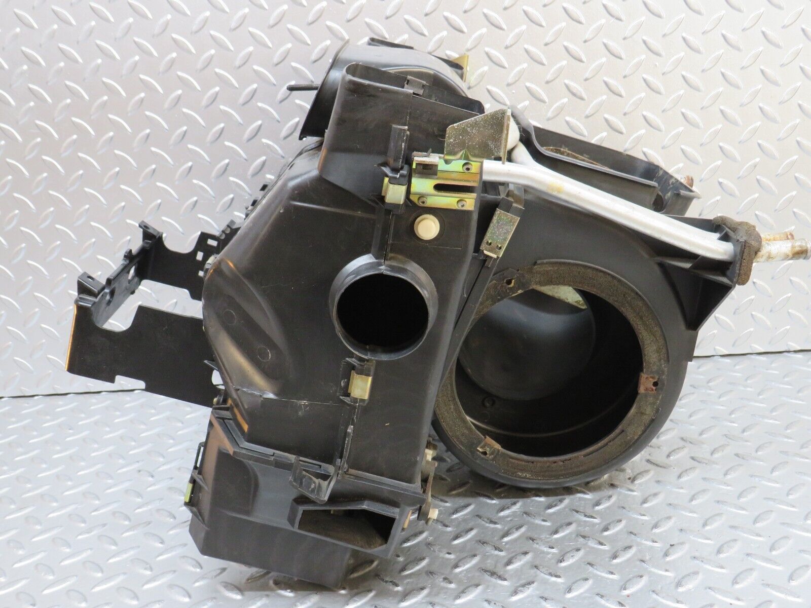 28411 Mercedes-Benz S123 240D Wagon Heater Box Blower Housing Behr 1238300508