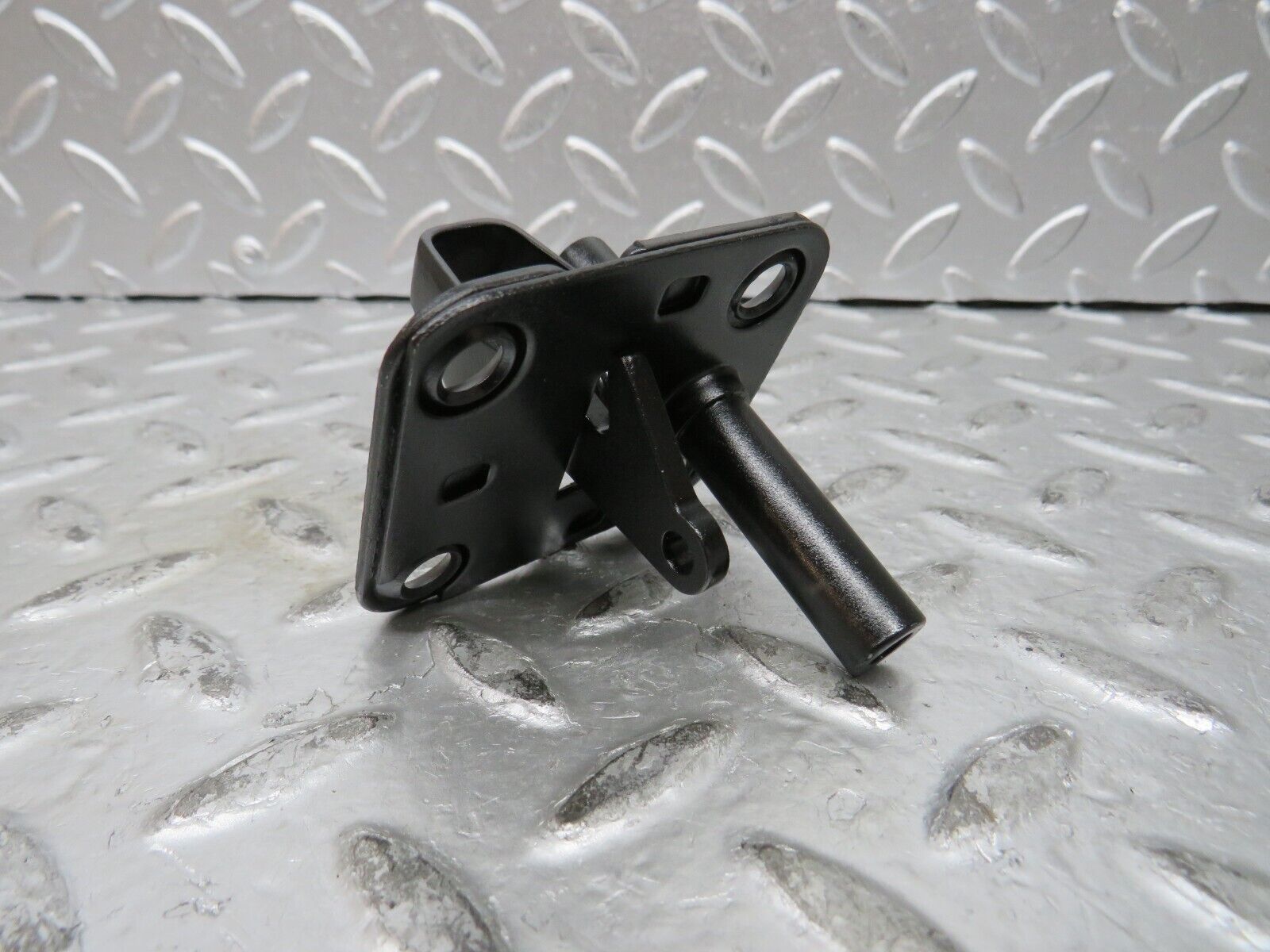 27446 Mercedes-Benz W123 280E Bonnet Lock Latch