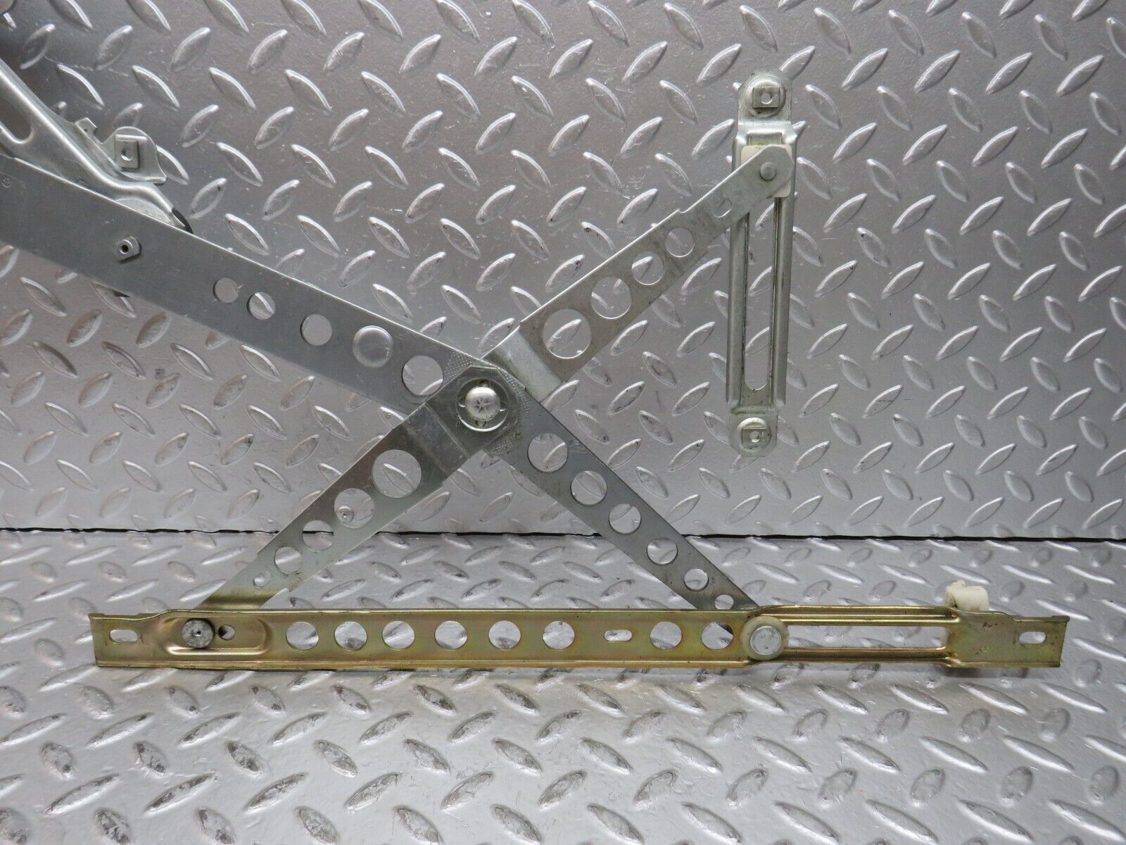 28243 Mercedes-Benz S123 240D Wagon Front Right Manual Window Regulator