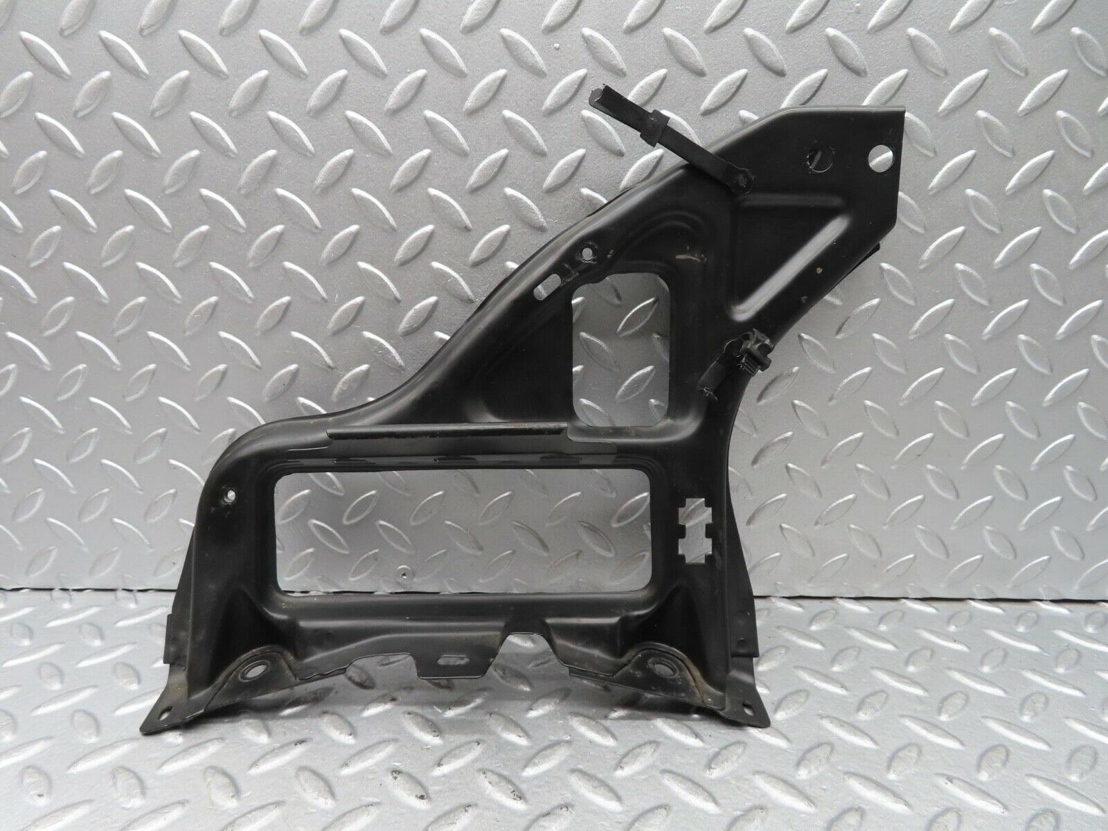 14463 Mercedes-Benz W116 350SE Relay Bracket