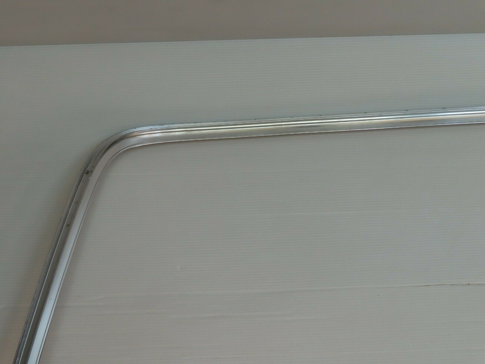 4477 Mercedes-Benz W123 230E Rear Windscreen Chrome Trim