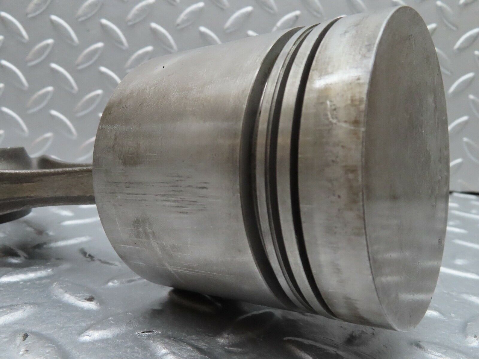 18099 Mercedes-Benz W123 200 Piston With Connecting Rod 86.00 mm