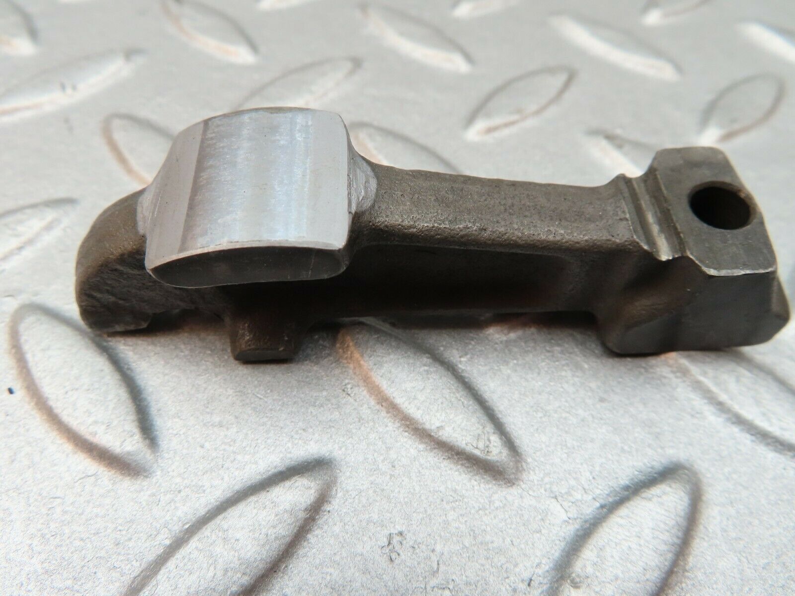 3536 Mercedes-Benz W108 280SE Valve Rocker Arm With Retaining Spring