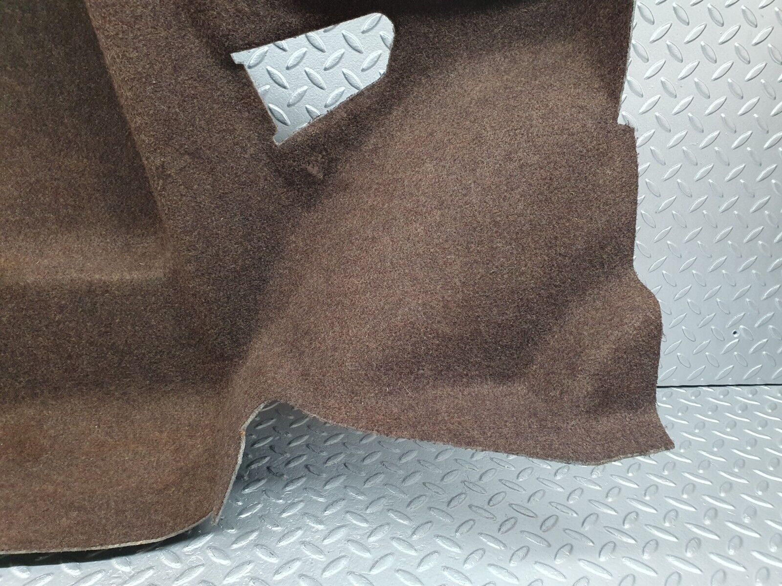 41044 Mercedes-Benz W126 300SE Trunk Cover Panel Left Side Brown