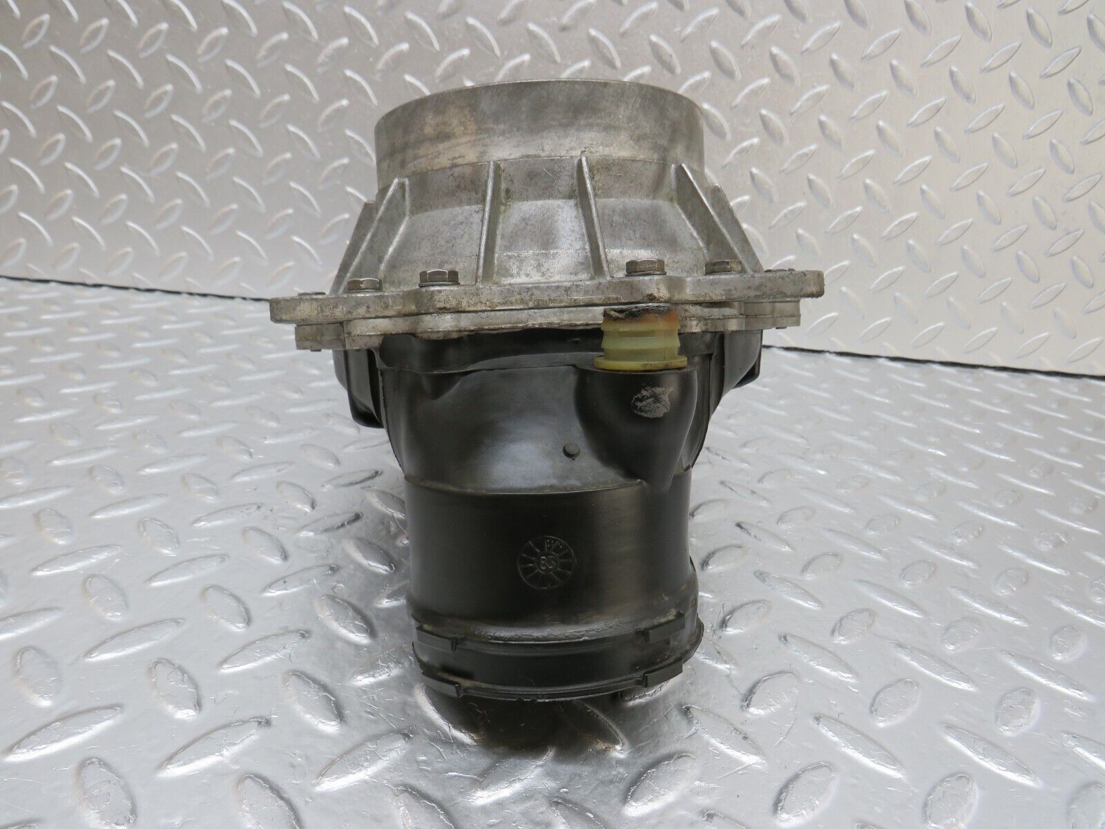 34614 Mercedes-Benz C126 380SEC Air Flow Mass Meter Sensor Bosch 1161400018