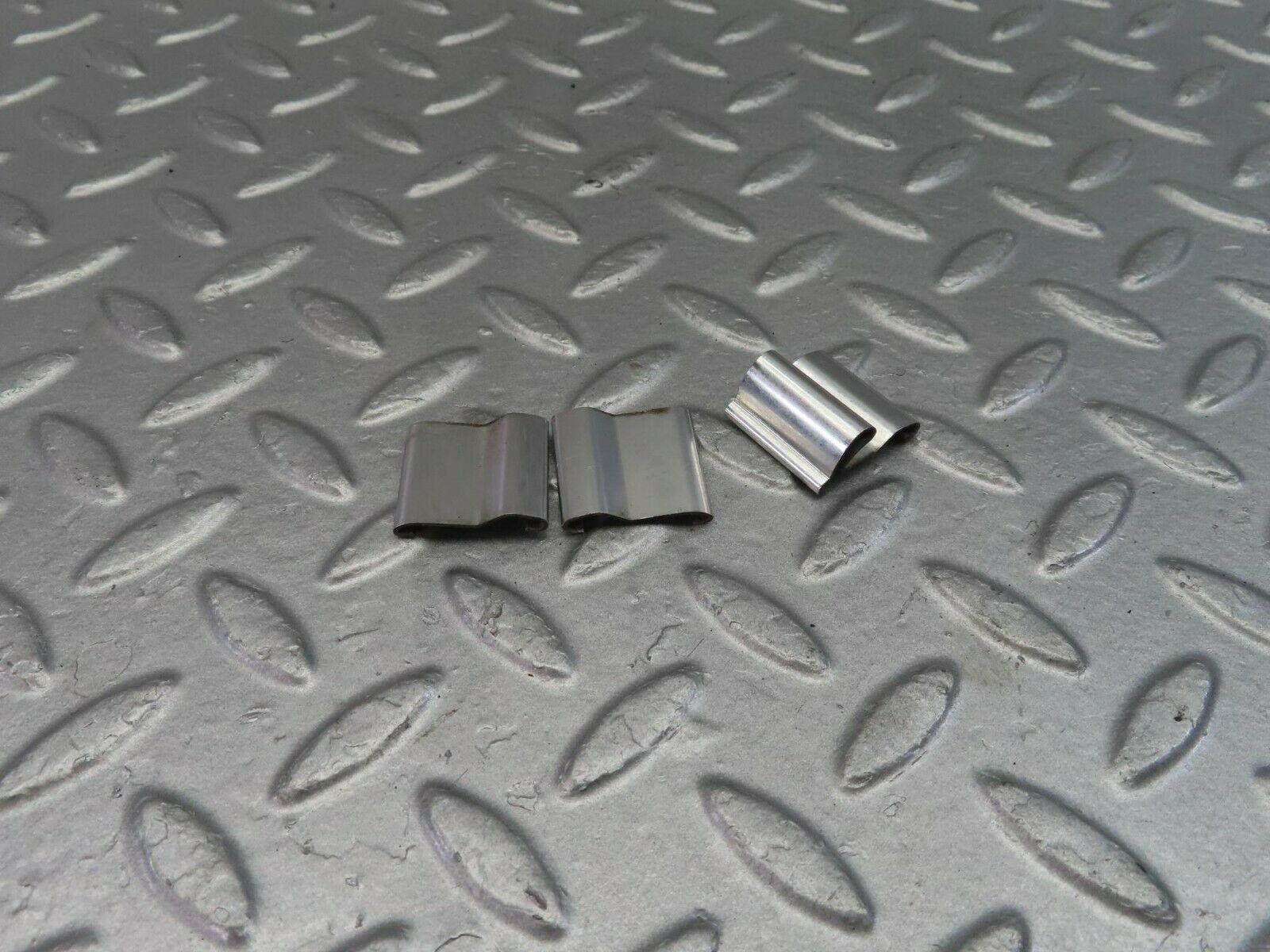 9850 Mercedes-Benz C123 280CE Coupe Rear Windscreen Chrome Frame