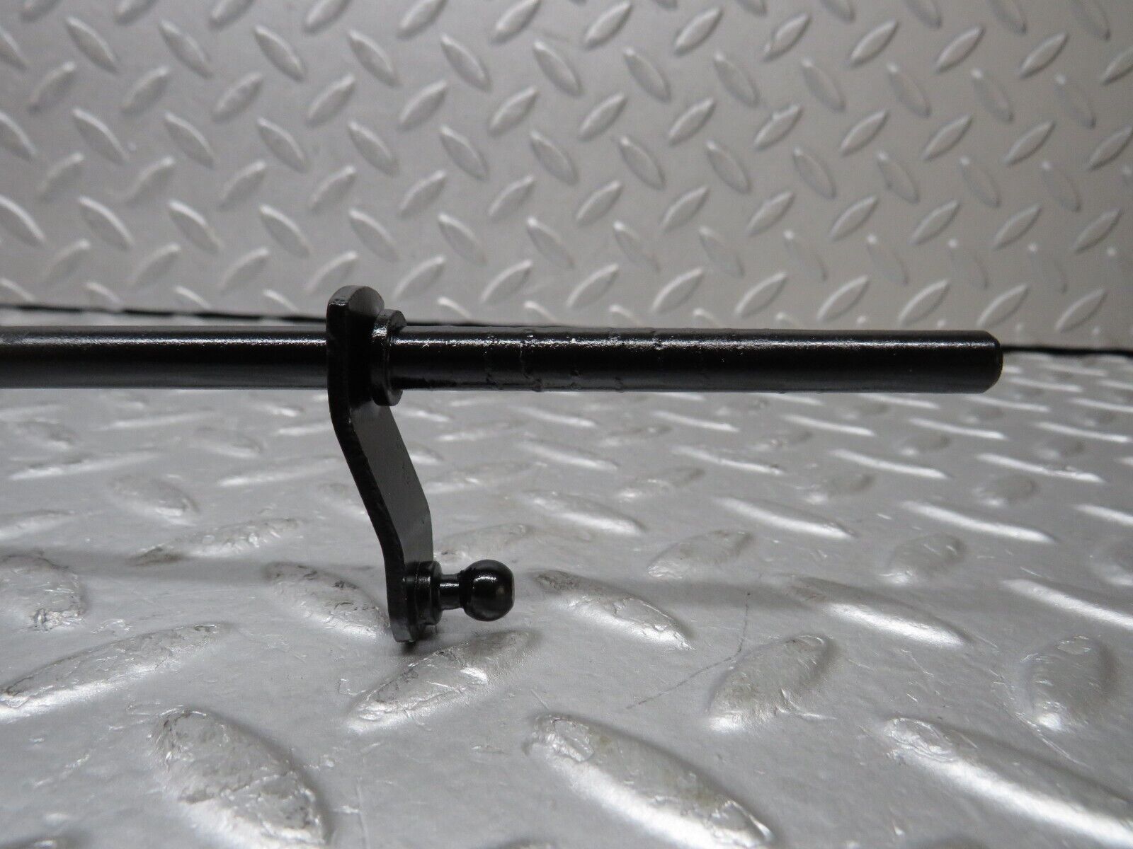 37662 Mercedes-Benz W109 300SEL Throttle Linkage