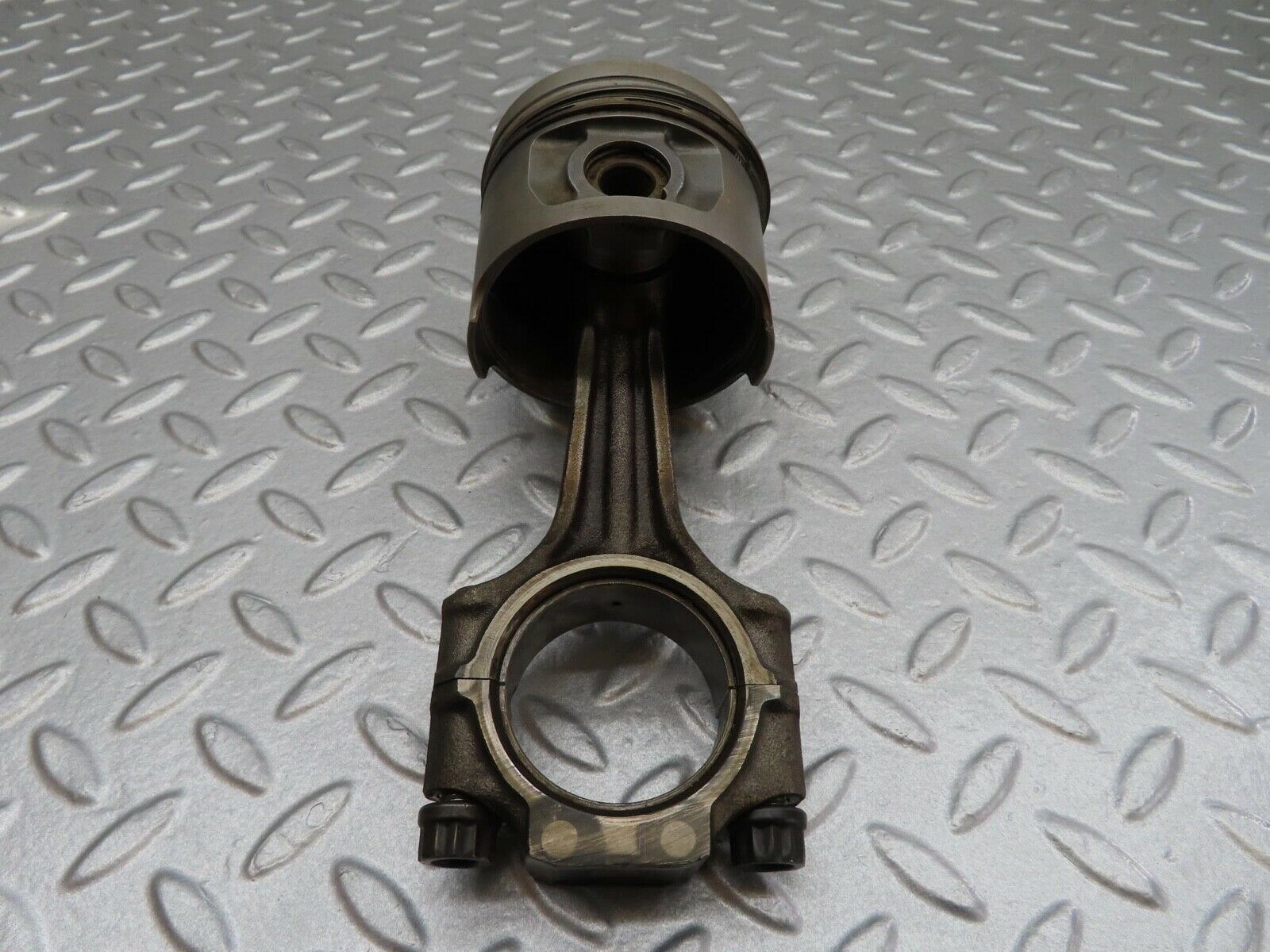 15982 Mercedes-Benz W123 280E Piston With Connecting Rod 85.975 mm