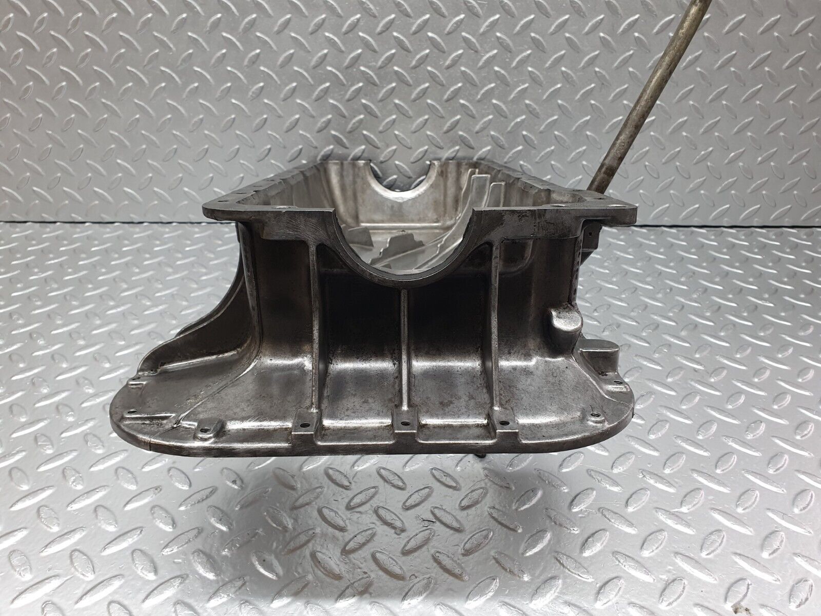 40876 Mercedes-Benz W123 240D Oil Pan Oil Sump 1150141402