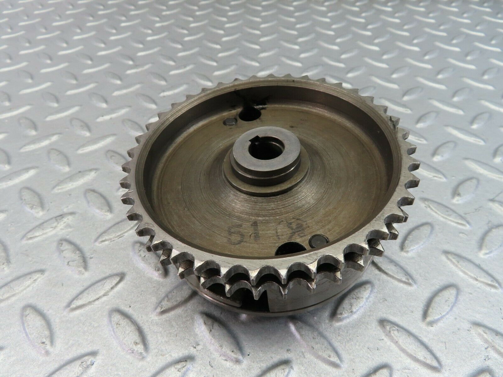 8038 Mercedes-Benz W115 220D Injection Pump Gear Sprocket
