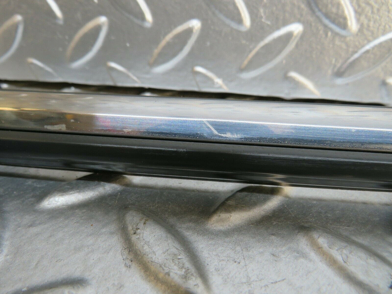 23643 Mercedes-Benz W114 280E Front Left Door Centre Moulding Trim