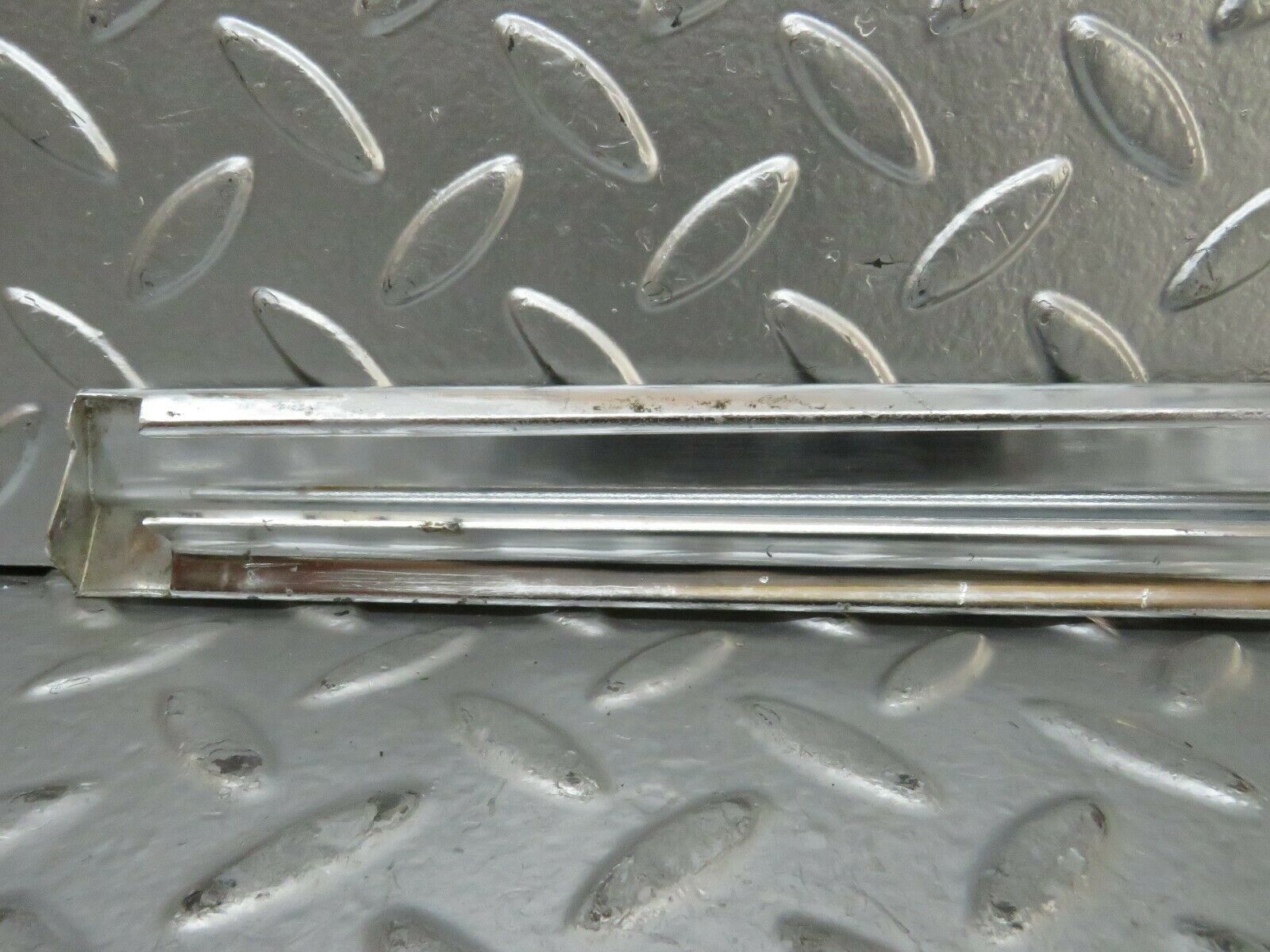 23818 Mercedes-Benz C107 450SLC Coupe Rear Left Window Chrome