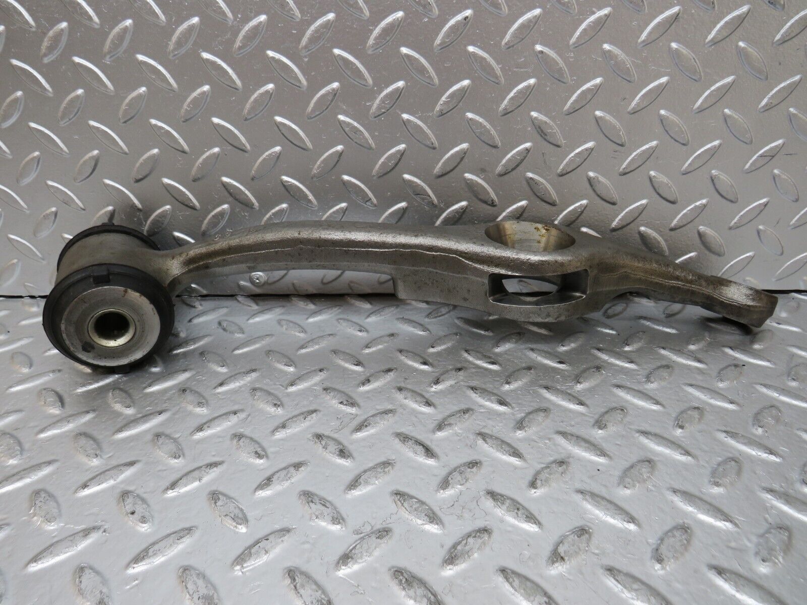 27074 Mercedes-Benz W123 280E Front Left Lower Control Arm New 22WSW