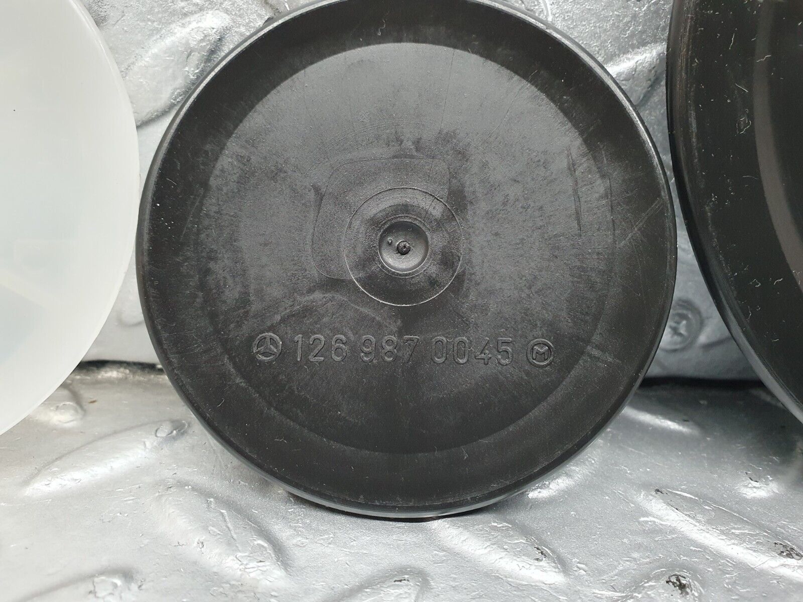 41002 Mercedes-Benz W126 300SE Trunk Boot Access Cover Panel Set 1156930030 11669010027 1269870145 1269870045