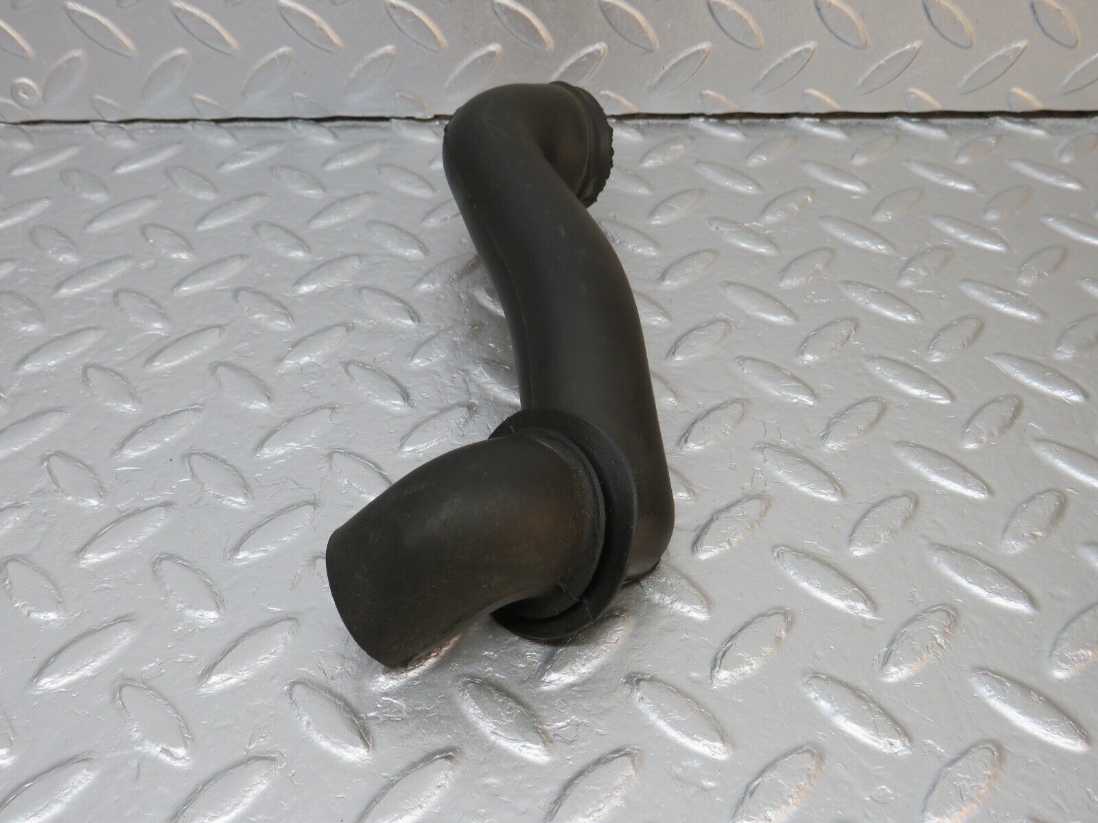 39743 Mercedes-Benz R129 320SL Coupe Water Drain Hose Pipe Right Side 1296280269