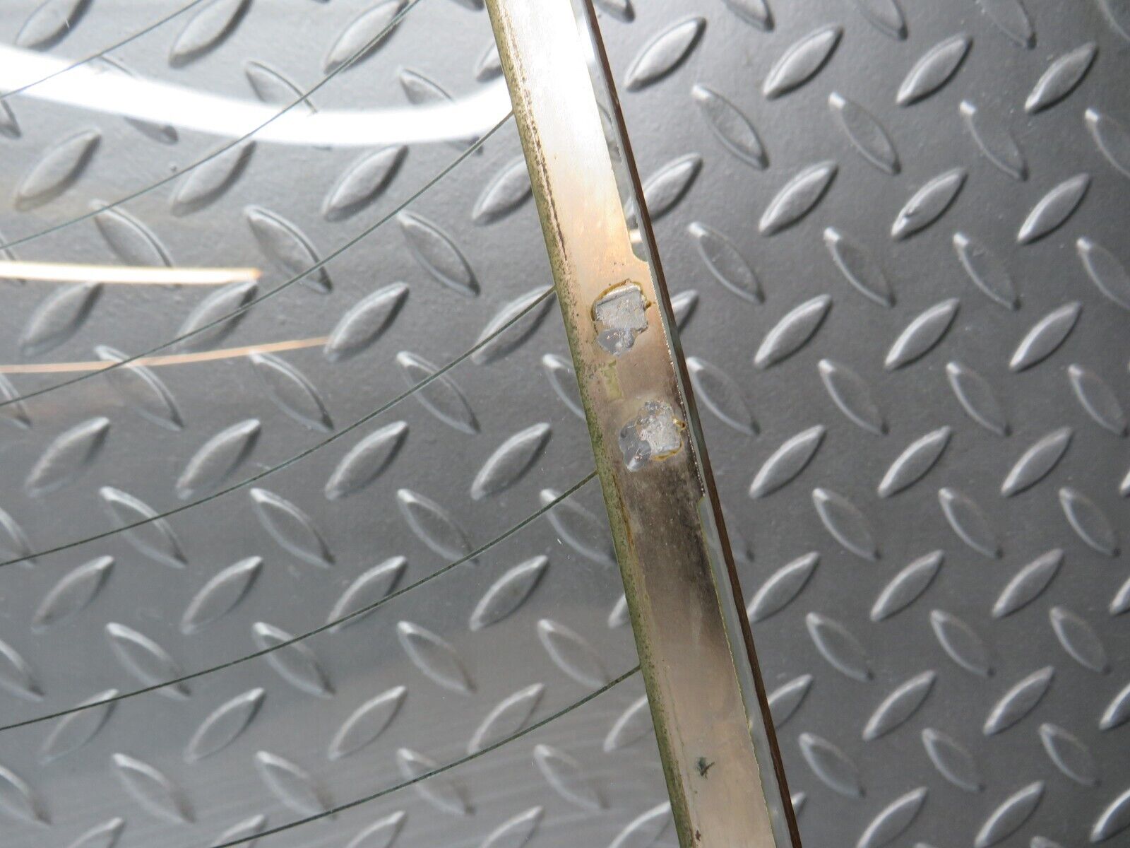 31104 Mercedes-Benz W123 200D Rear Heated Windscreen