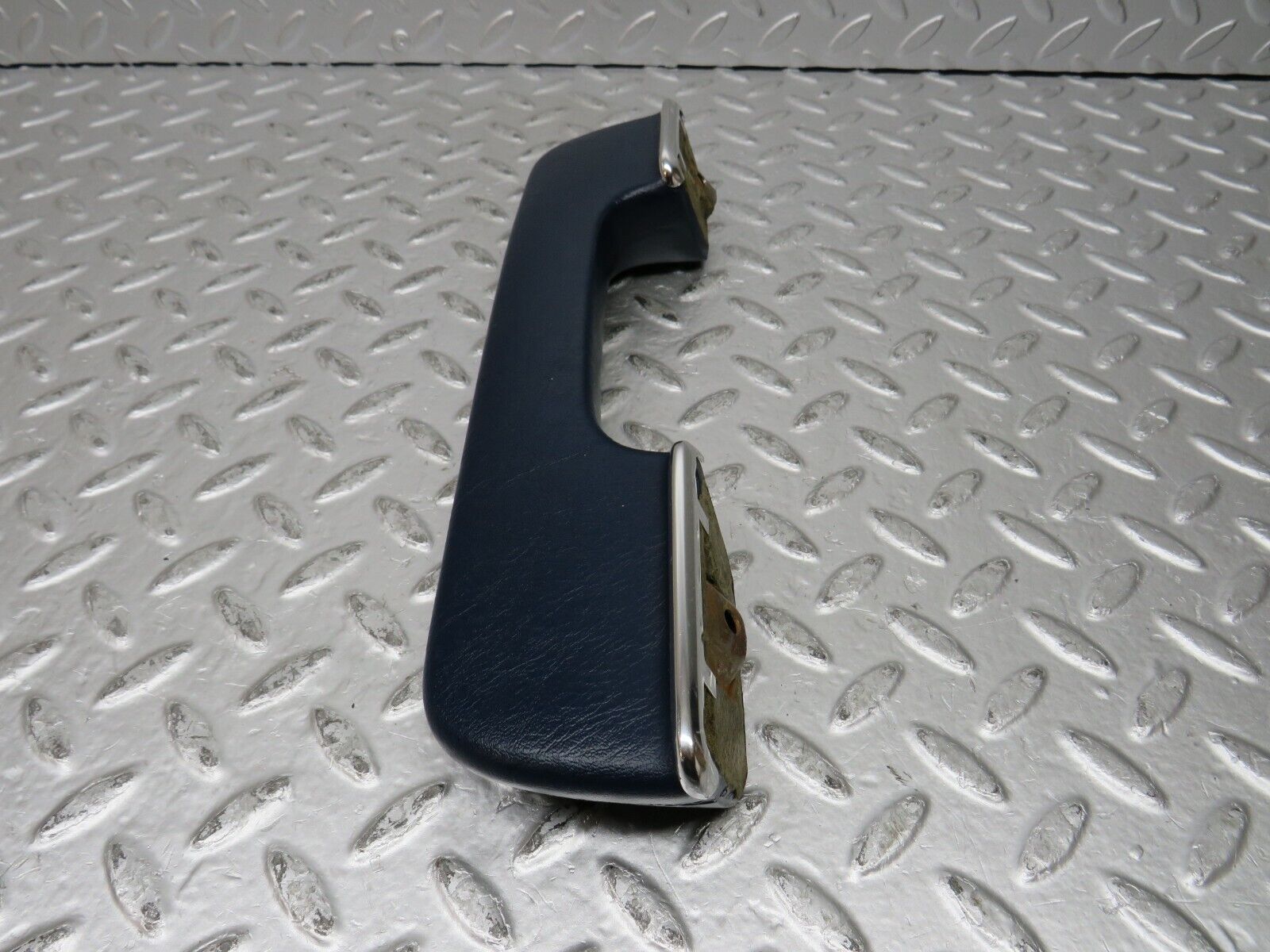 31981 Mercedes-Benz W123 230E Rear Right Interior Door Handle 1239702001