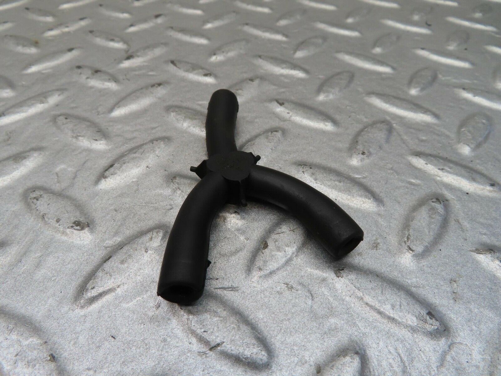 14343 Mercedes-Benz W116 350SE Vacuum Pipe Hose Distributor Set