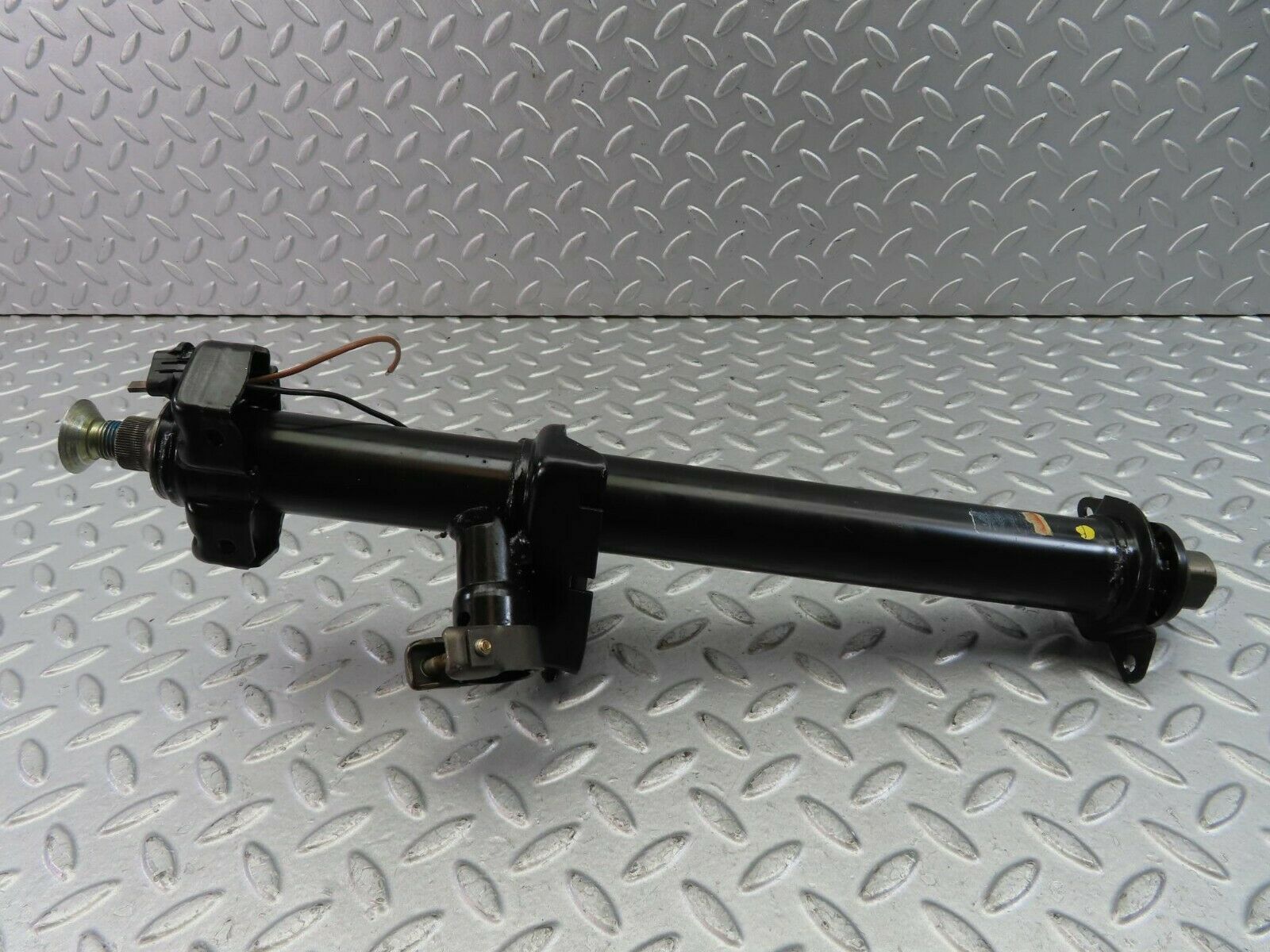 9676 Mercedes-Benz C123 280CE Coupe Steering Column