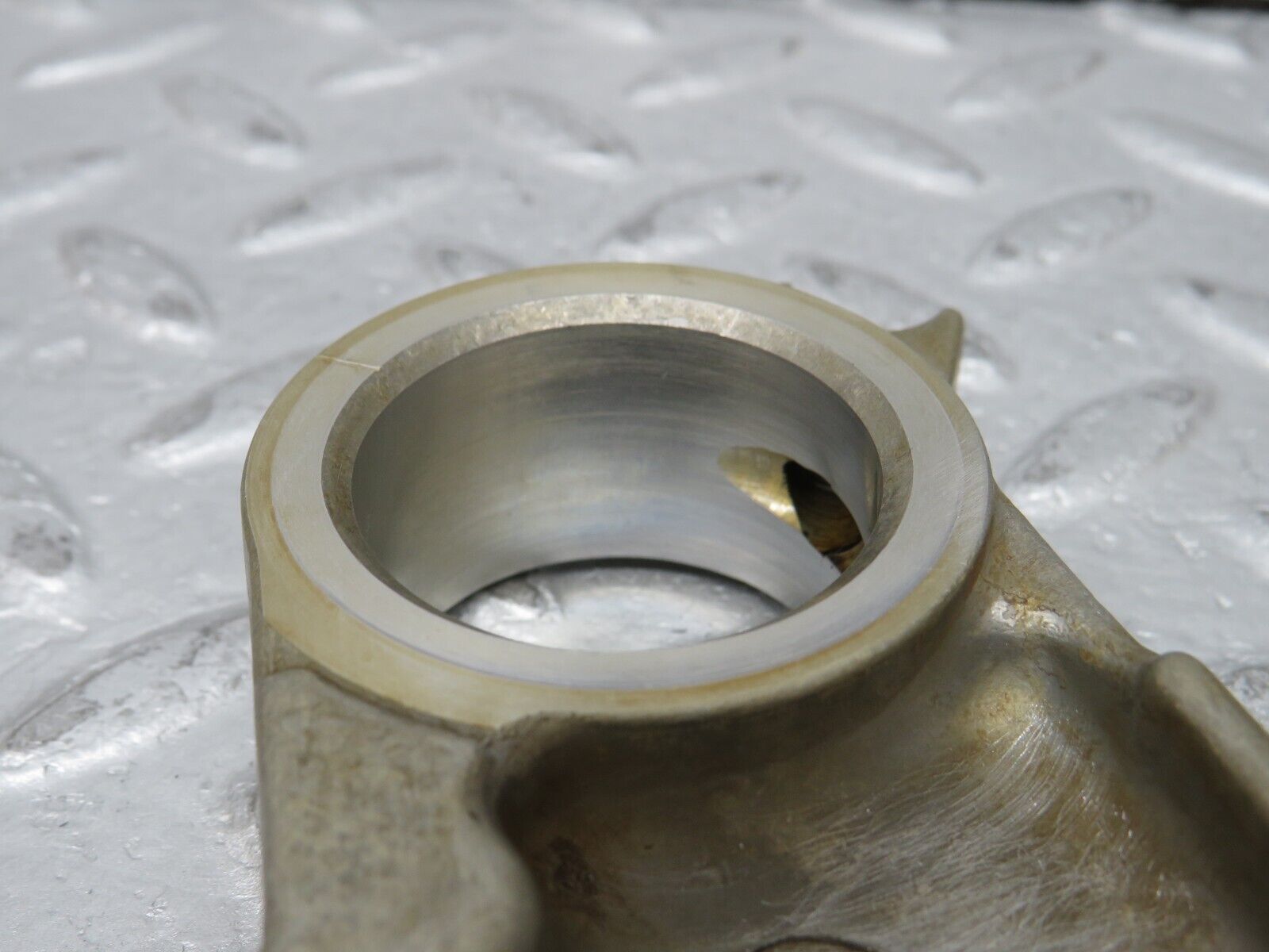 37116 Mercedes-Benz C126 420SEC Coupe Camshaft Tower Bearing 1160513610