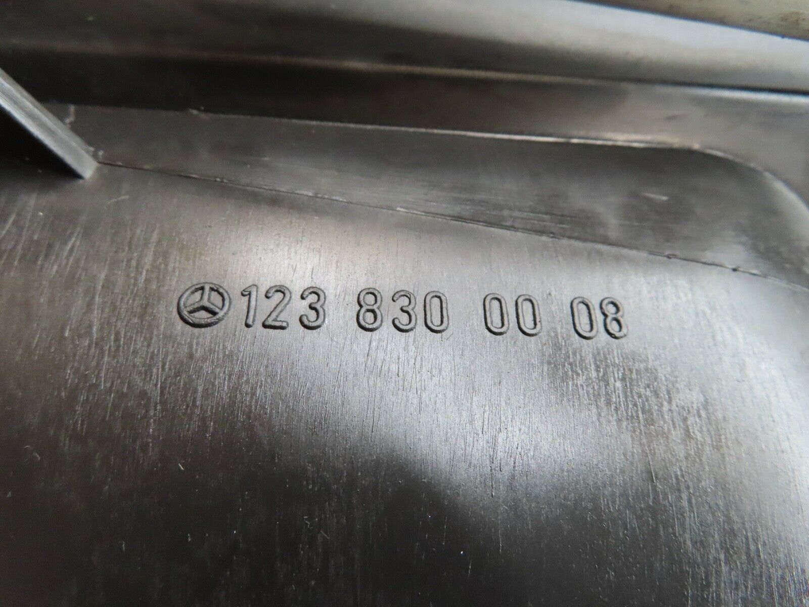 17026 Mercedes-Benz C123 280CE Coupe Heater Box Blower Housing Behr 1238300008