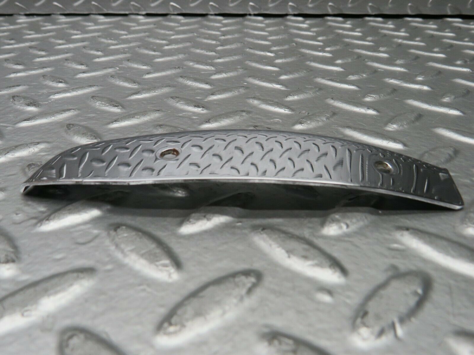 23032 Mercedes-Benz C123 230CE Coupe Right Door Chrome Front Cover