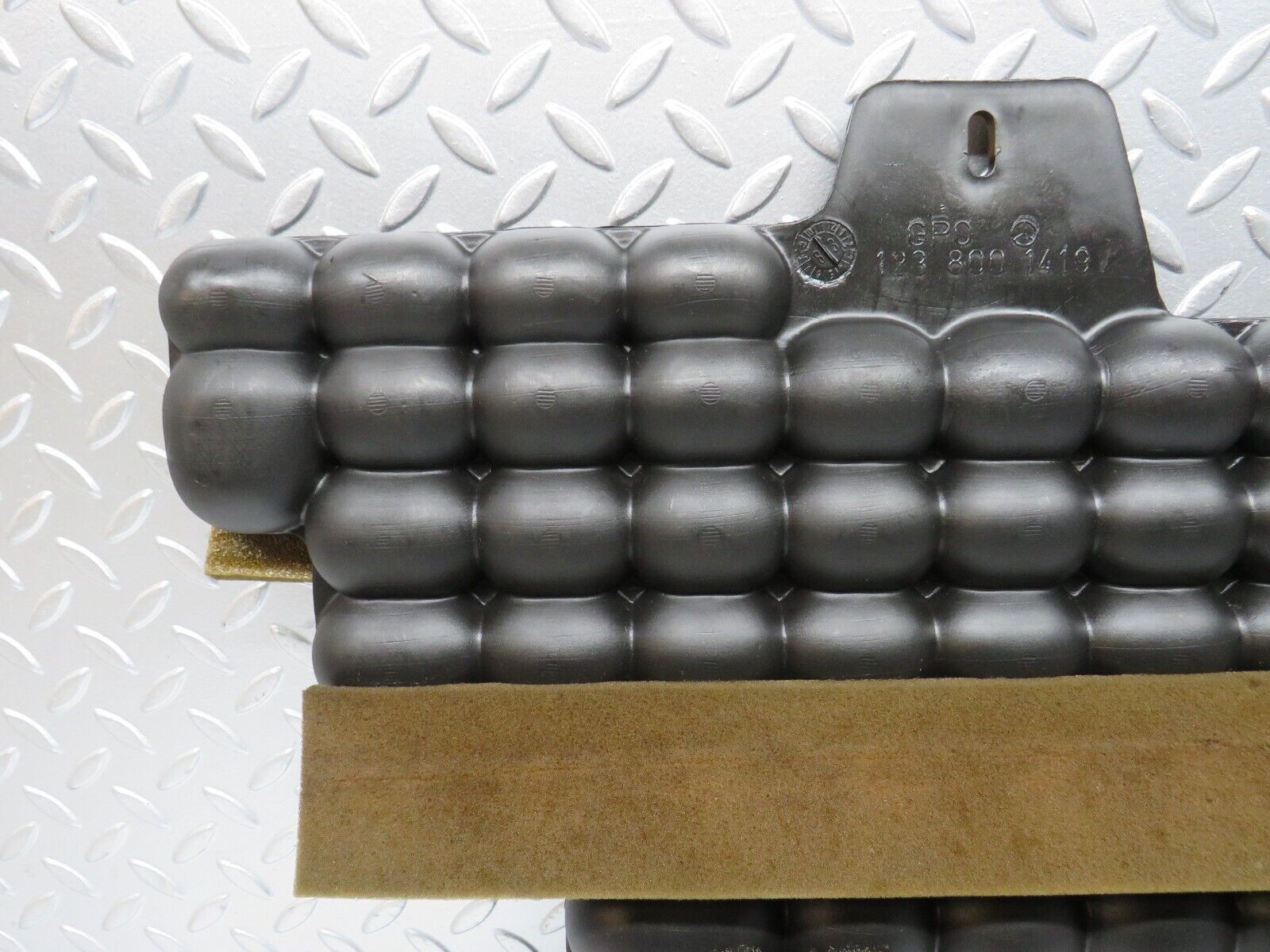 31942 Mercedes-Benz W123 230E Vacuum Reservoir Tank 1238001419