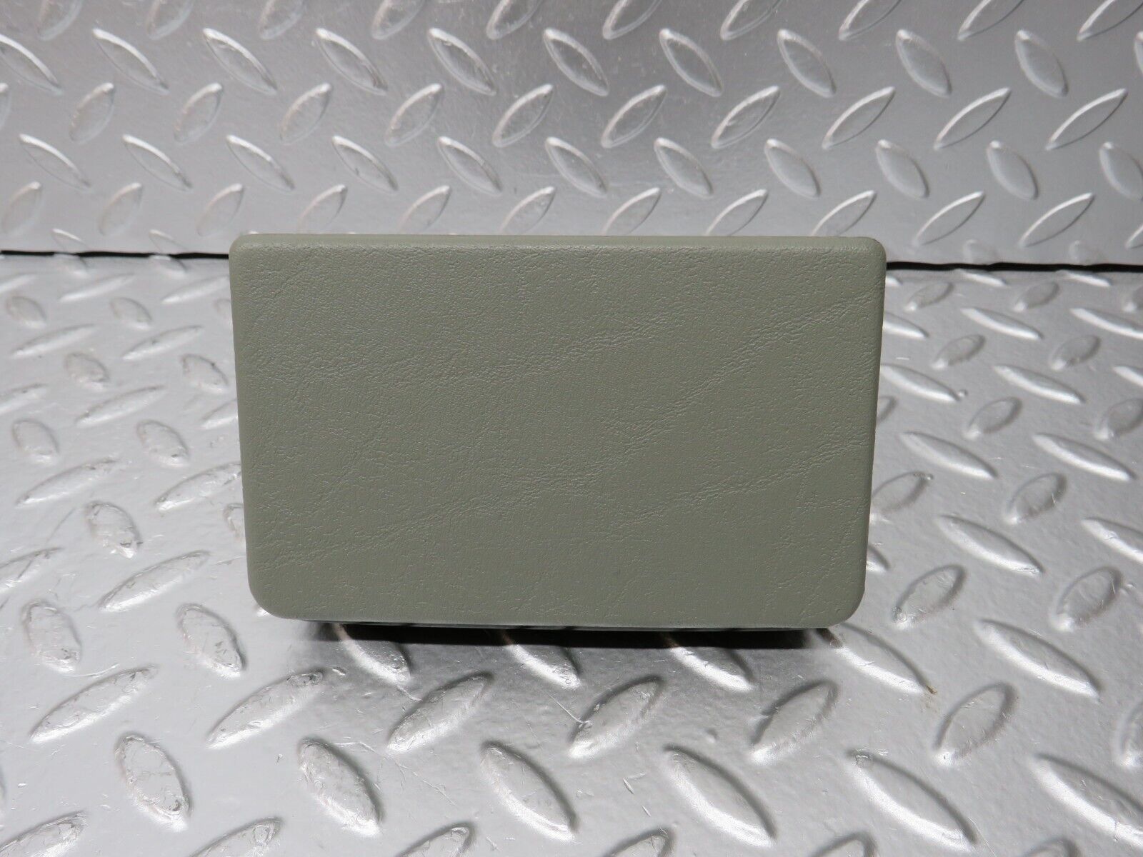 31227 Mercedes-Benz S124 220TE Wagon Rear Door Ashtray Grey