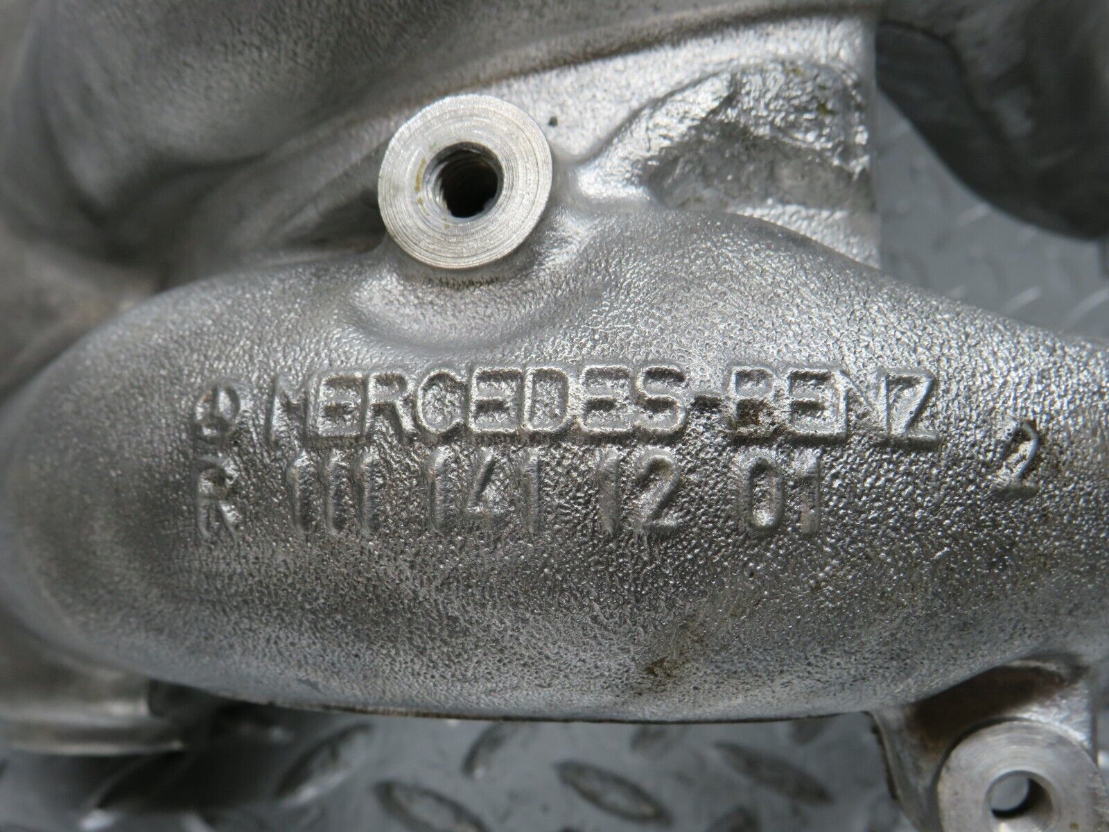 31907 Mercedes-Benz S124 220TE Wagon Intake Manifold 1111411201