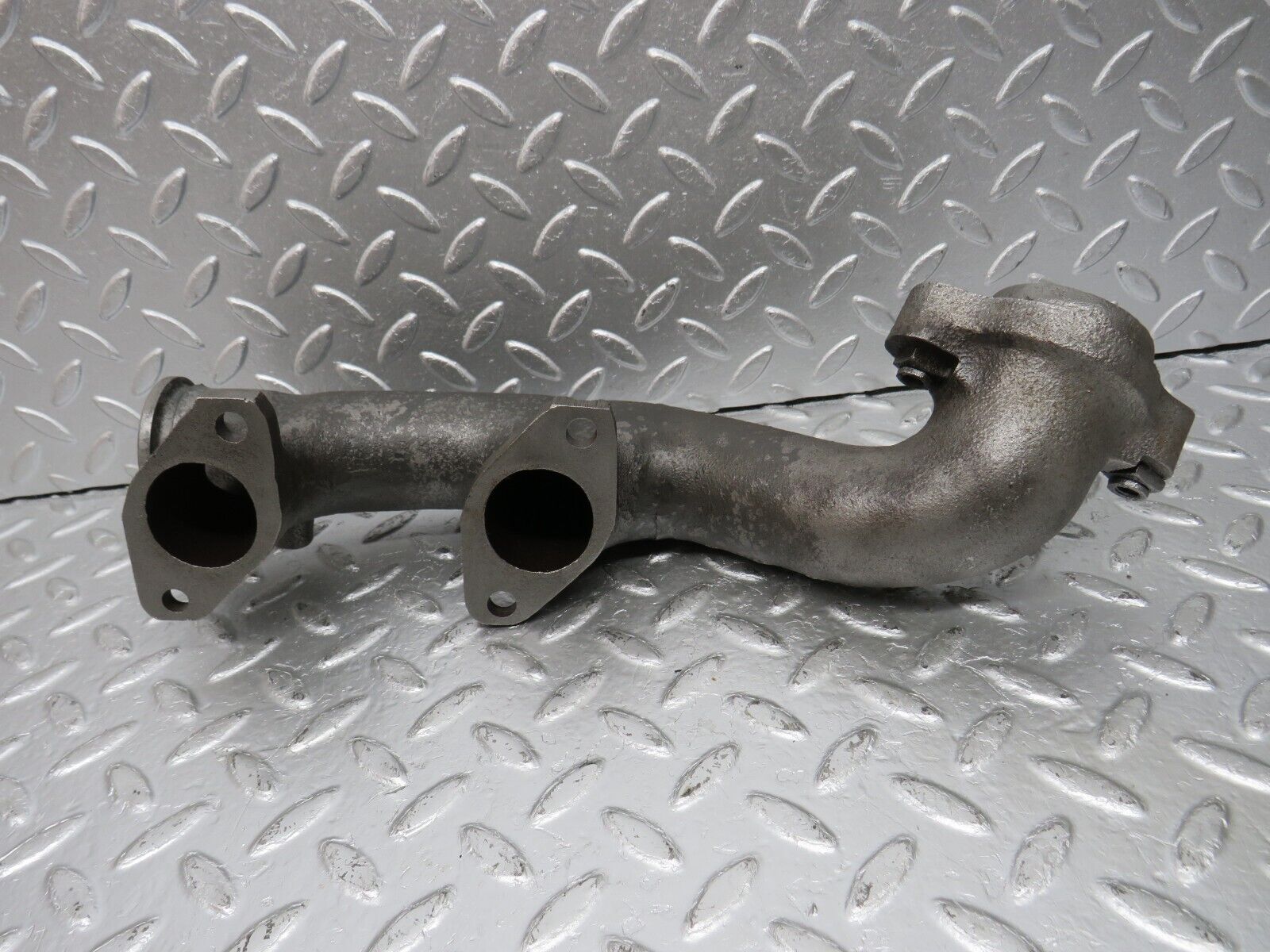 33106 Mercedes-Benz W126 380 V8 Exhaust Manifold Left 1161420502