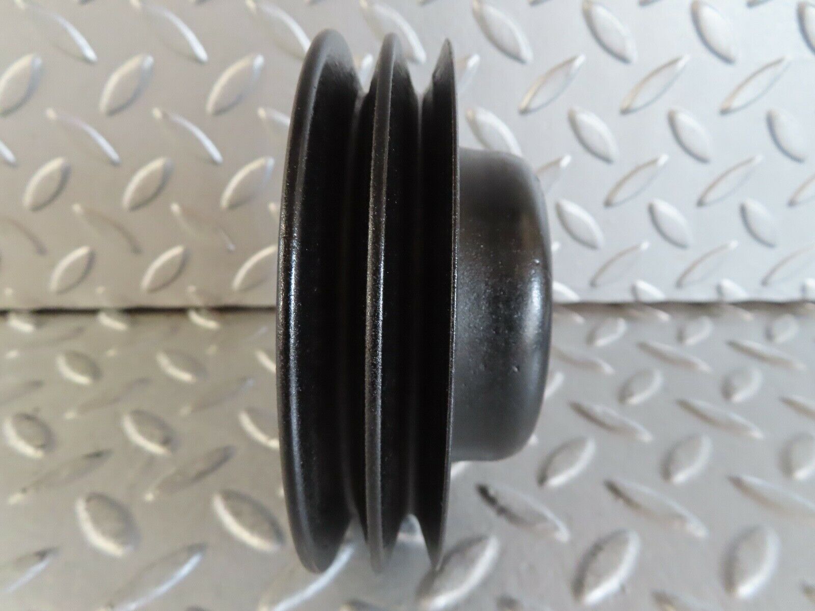 17799 Mercedes-Benz W116 450SEL Water Pump Pulley