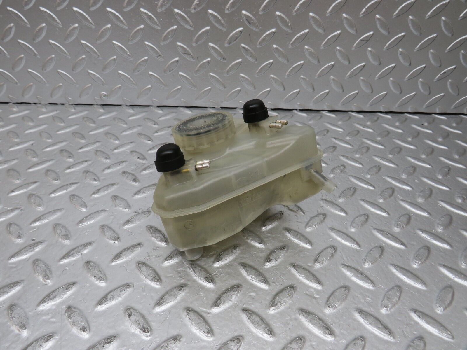 26857 Mercedes-Benz W123 240D Brake Fluid Reservoir Tank