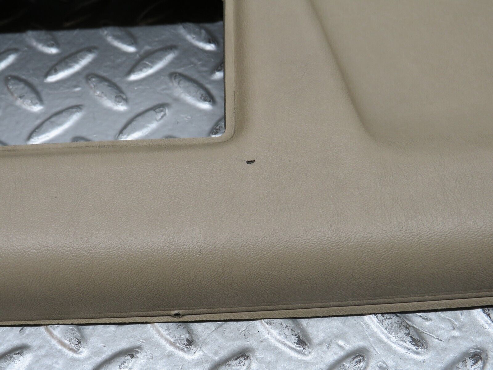 27532 Mercedes-Benz S124 300TE Wagon Headlining Roof Panel Beige 1246902925