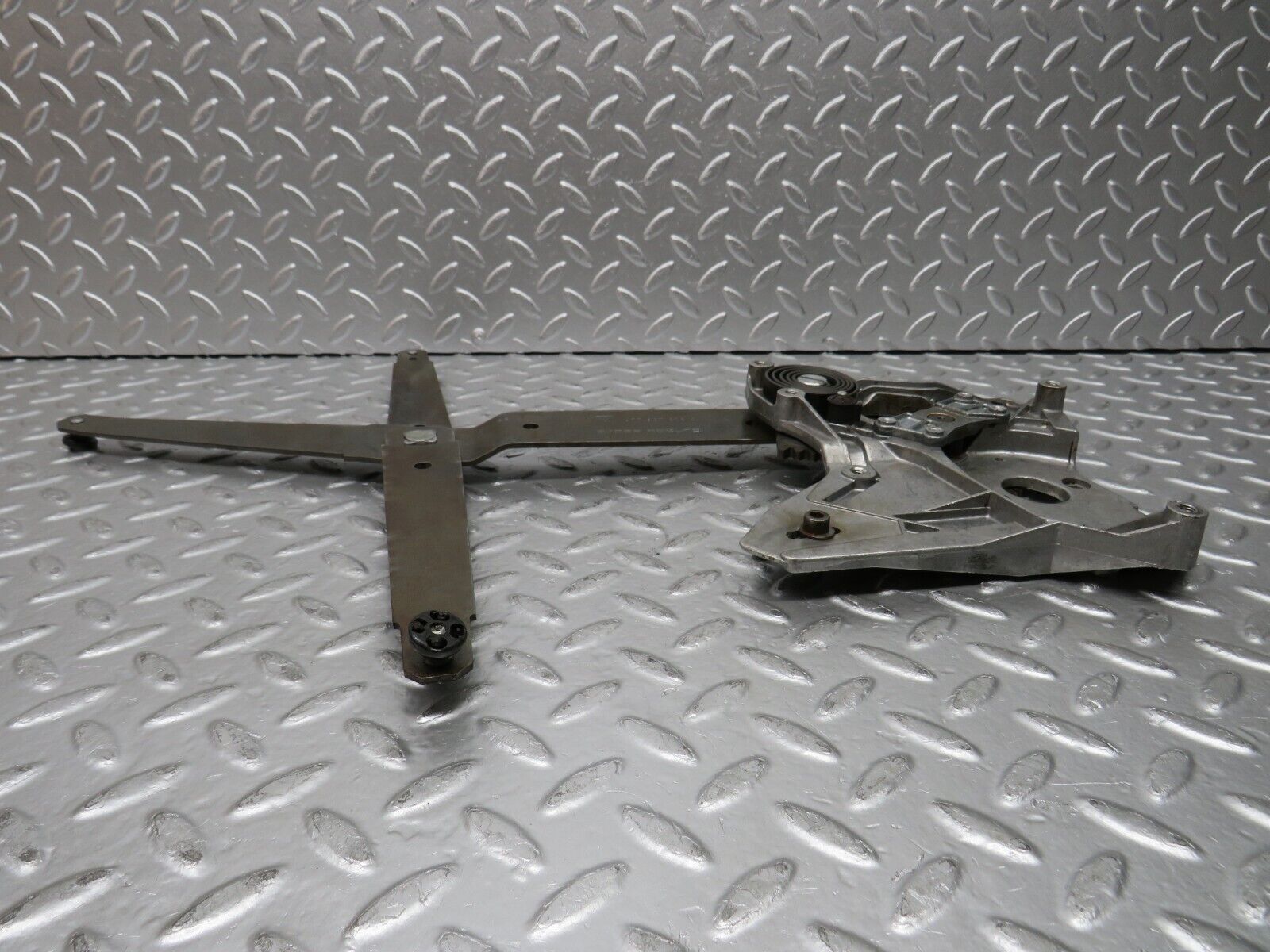 30171 Porsche 924 Left Door Power Window Regulator 477837375