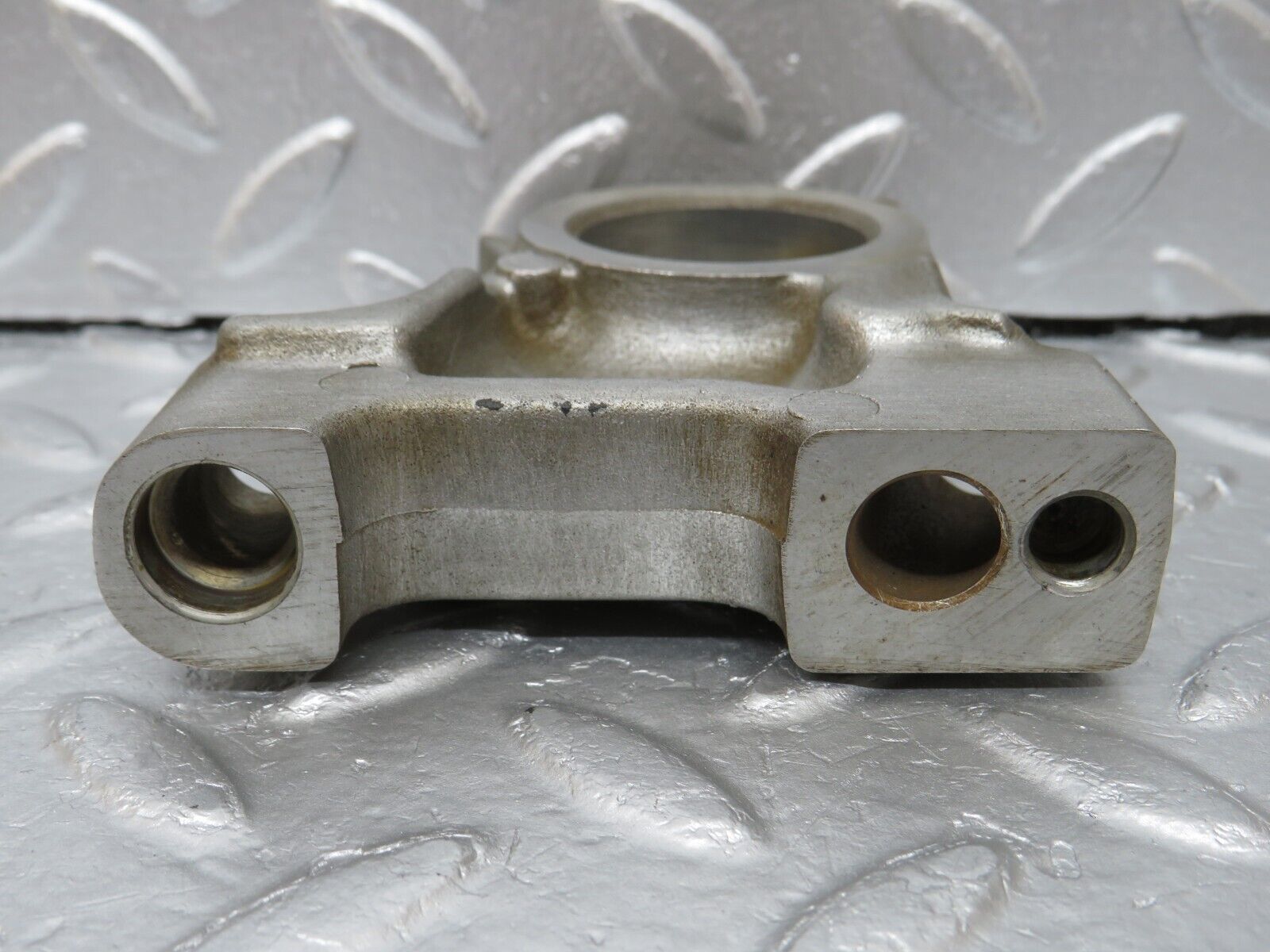 34621 Mercedes-Benz C126 380SEC Coupe Camshaft Tower Bearing 1160513610