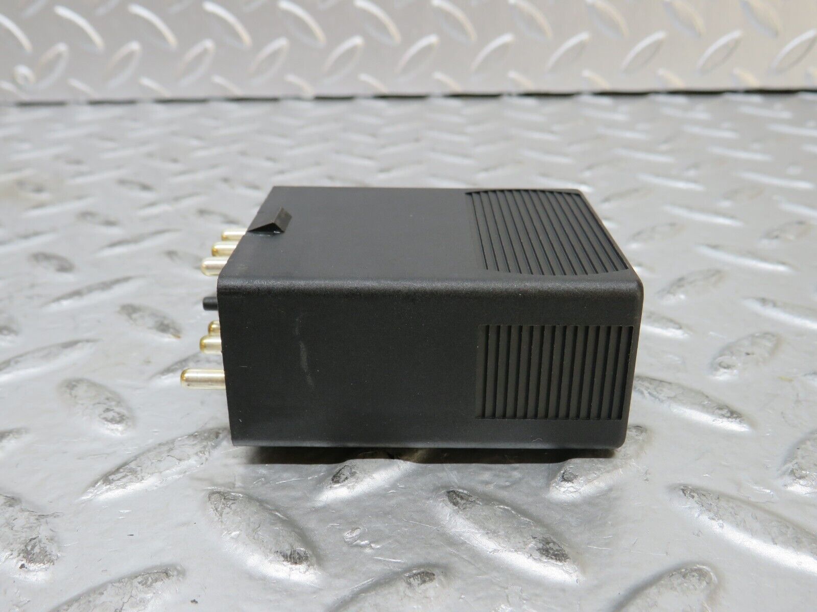 27545 Mercedes-Benz S124 300TE Wagon Idle Control Relay 0075459632