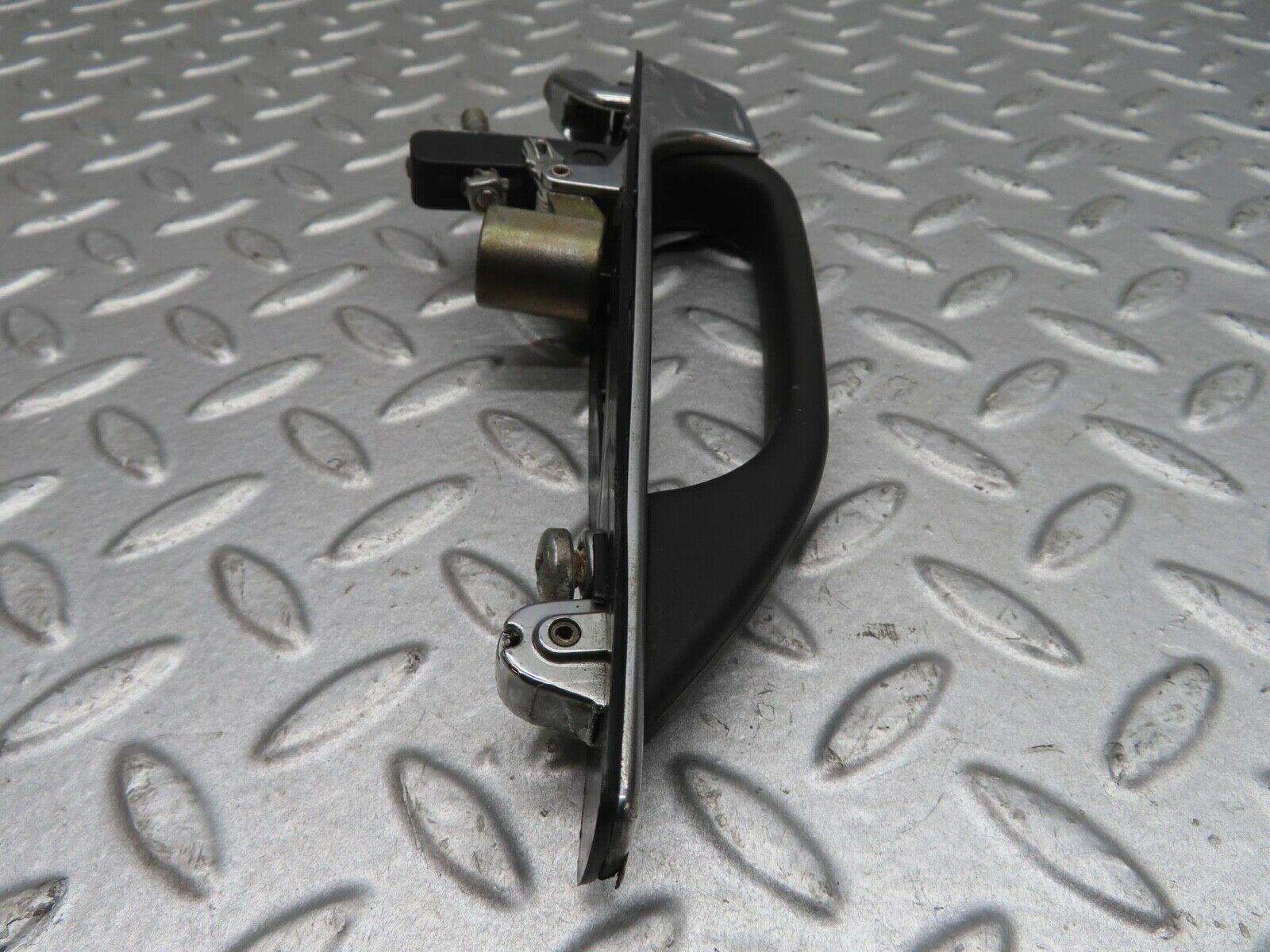 13865 Mercedes-Benz W123 200 Exterior Chrome Door Handle Rear 1237600359